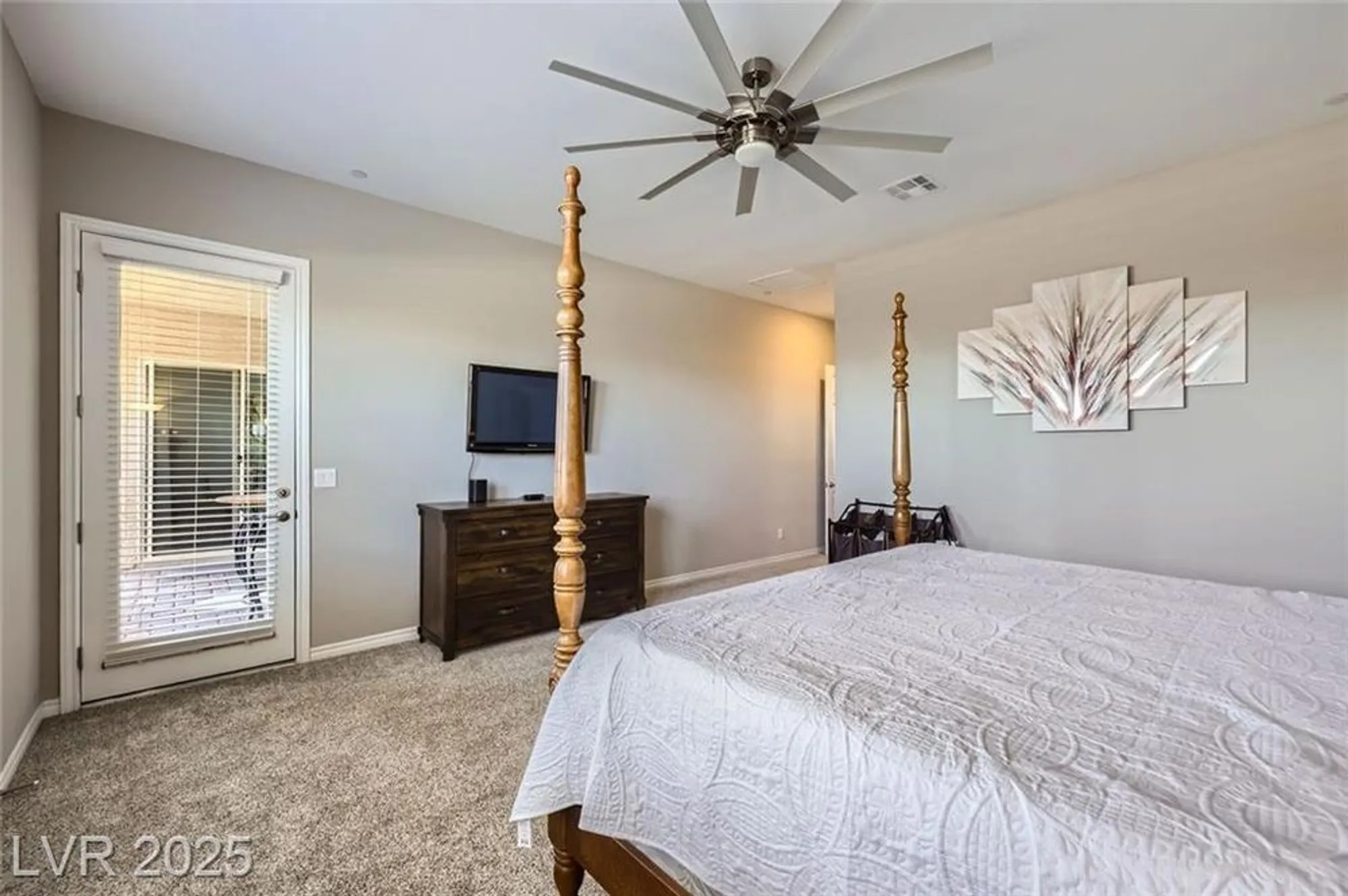 Property Slideshow image 14 of 45 | 800 rosewater dr, Henderson, NV, 89011