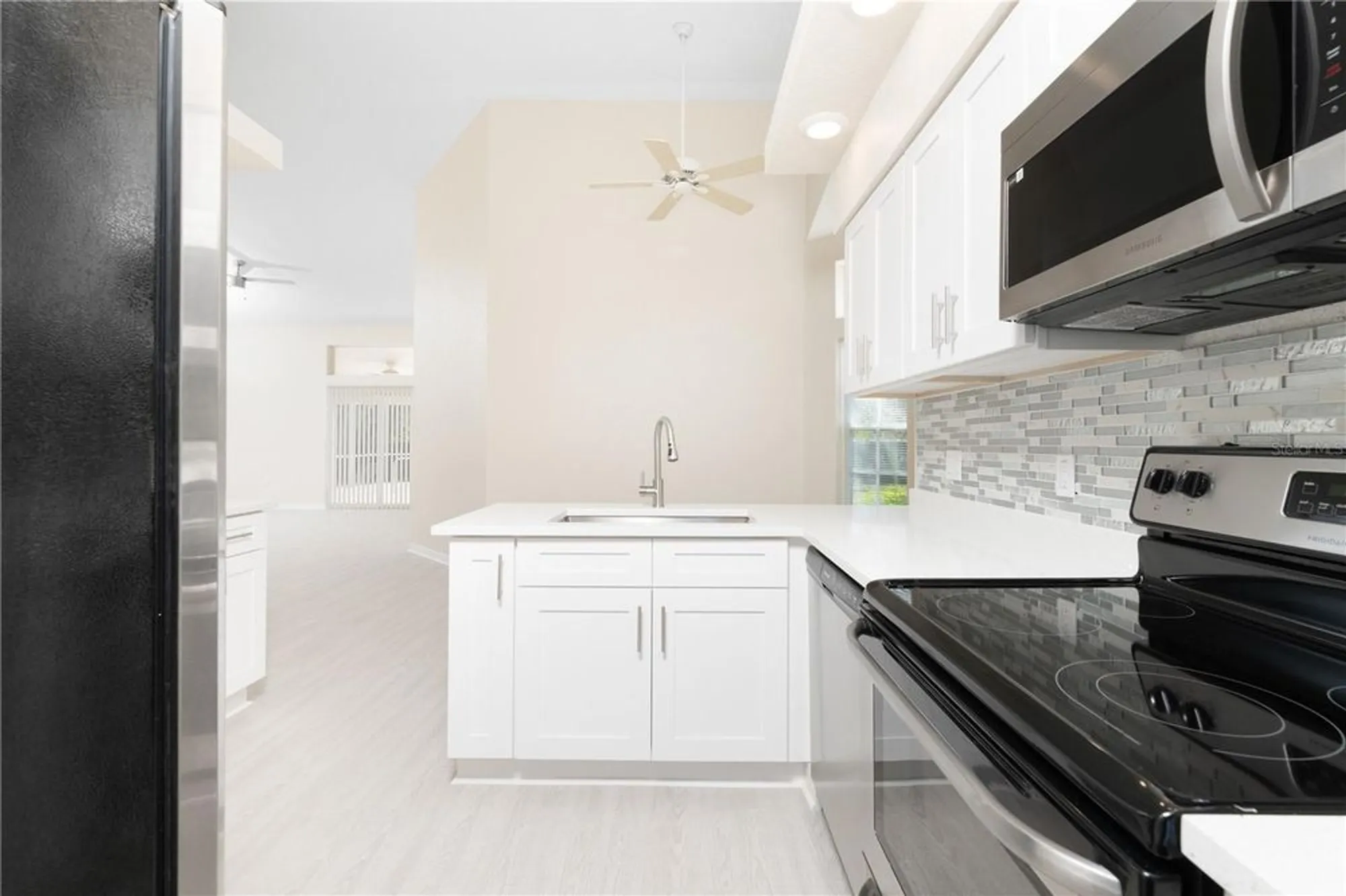 Property Slideshow image 10 of 52 | 9390 mississippi run, Weeki Wachee, FL, 34613