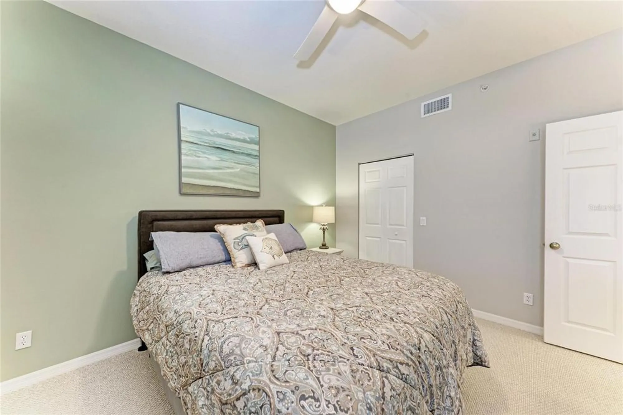 Property Slideshow image 28 of 43 | 119 woodbridge dr 103, Venice, FL, 34293