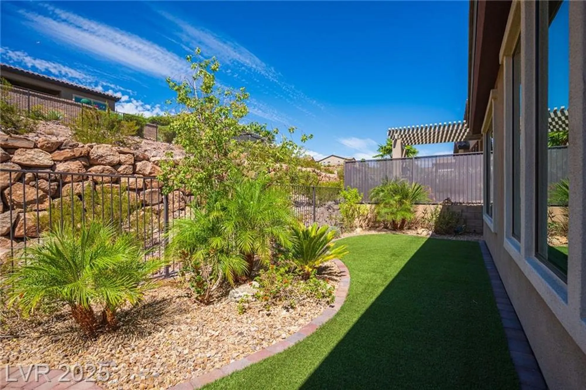 Property Slideshow image 29 of 55 | 35 cliffwater st, Henderson, NV, 89011