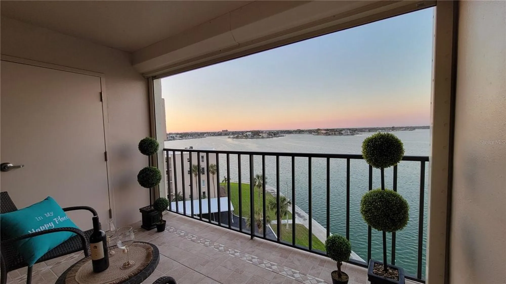 Property Slideshow image 15 of 100 | 7700 sun island dr 608, South Pasadena, FL, 33707