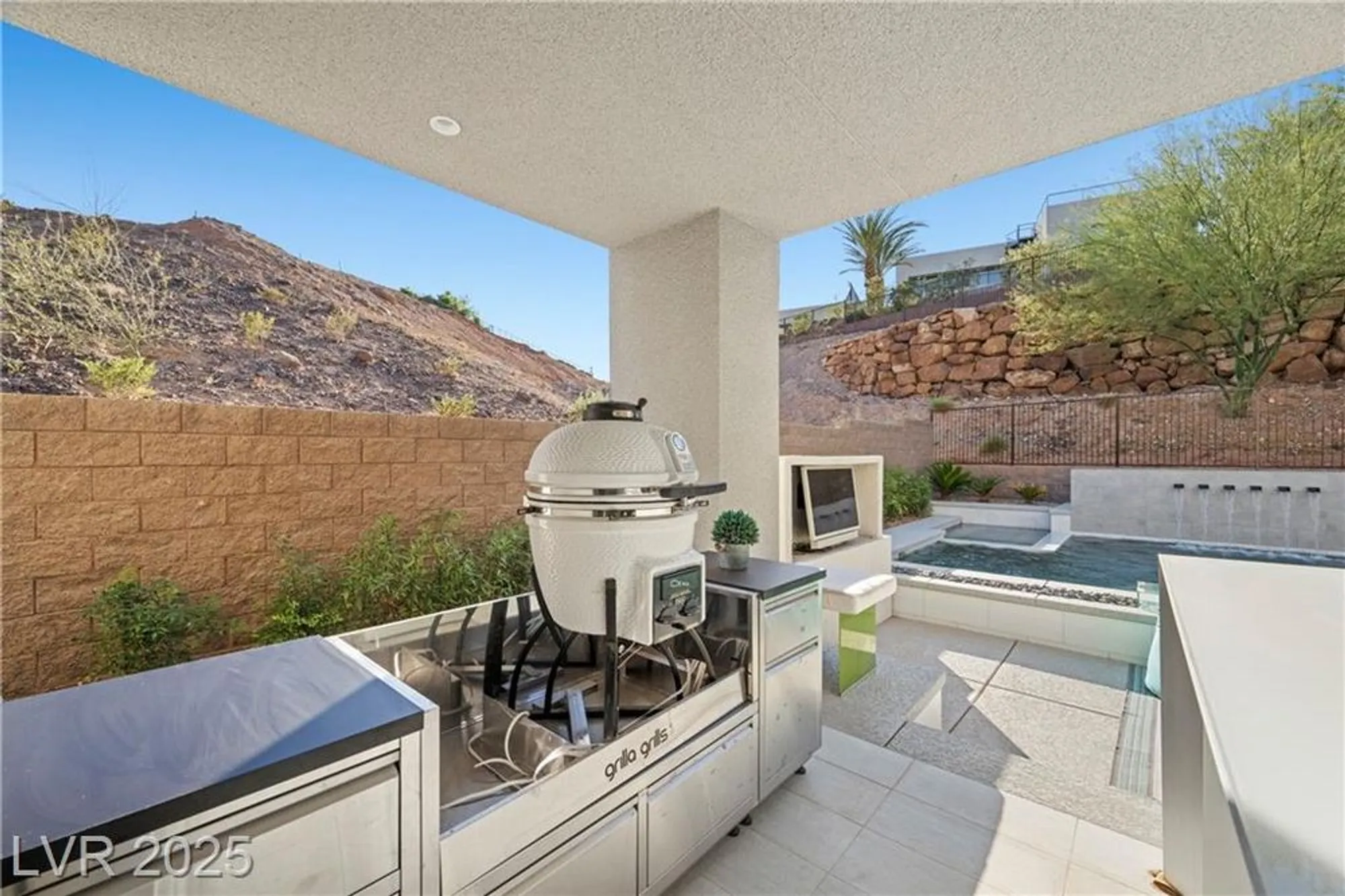 Property Slideshow image 76 of 99 | 5 highland cove ln, Henderson, NV, 89011