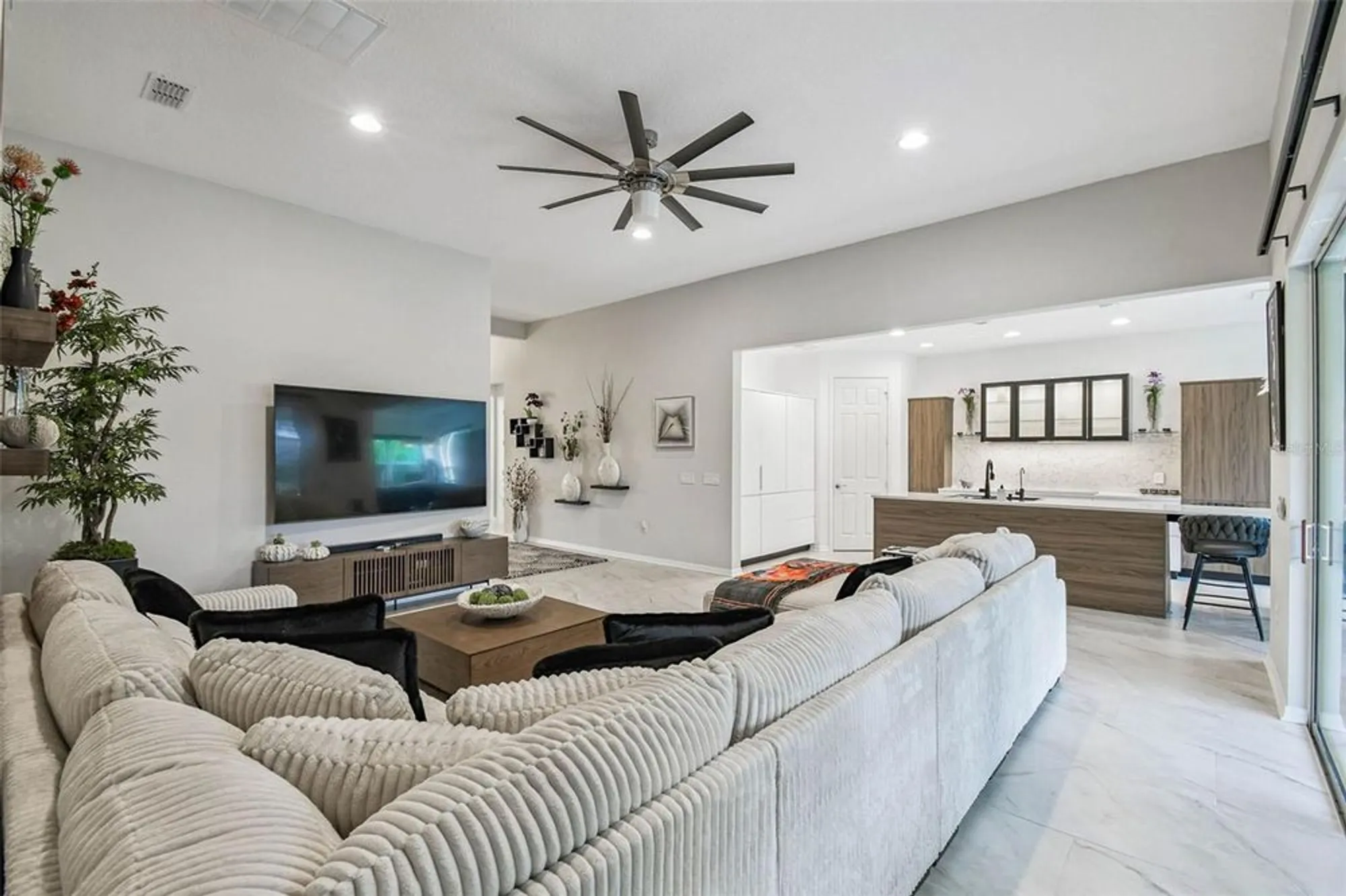 Property Slideshow image 6 of 61 | 790 carmel ln, Poinciana, FL, 34759