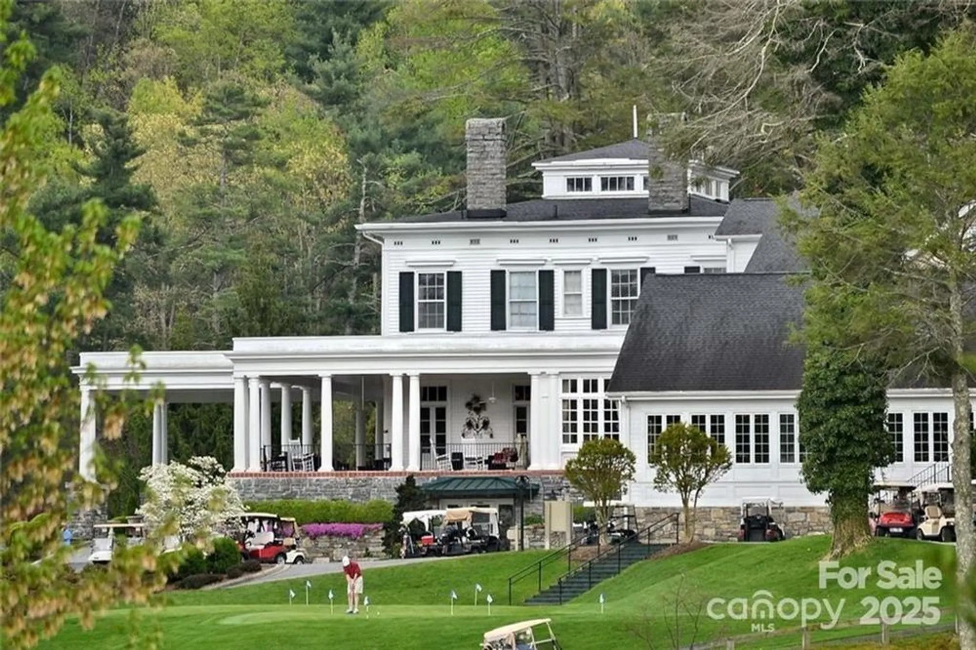 Property Slideshow image 19 of 25 | 301 winding meadows dr, Flat Rock, NC, 28731