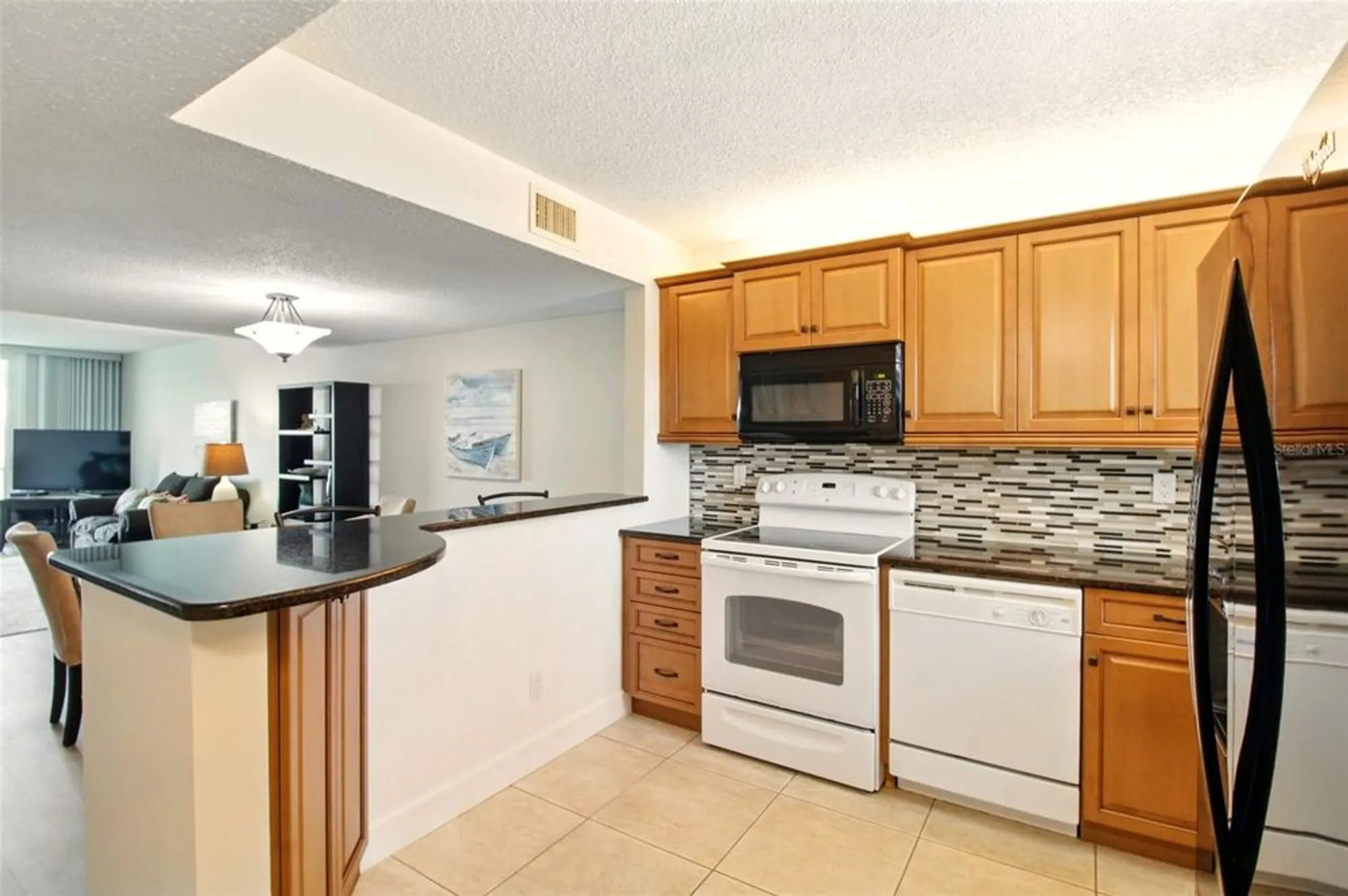 Property Slideshow image 5 of 29 | 7625 sun island dr 304, South Pasadena, FL, 33707