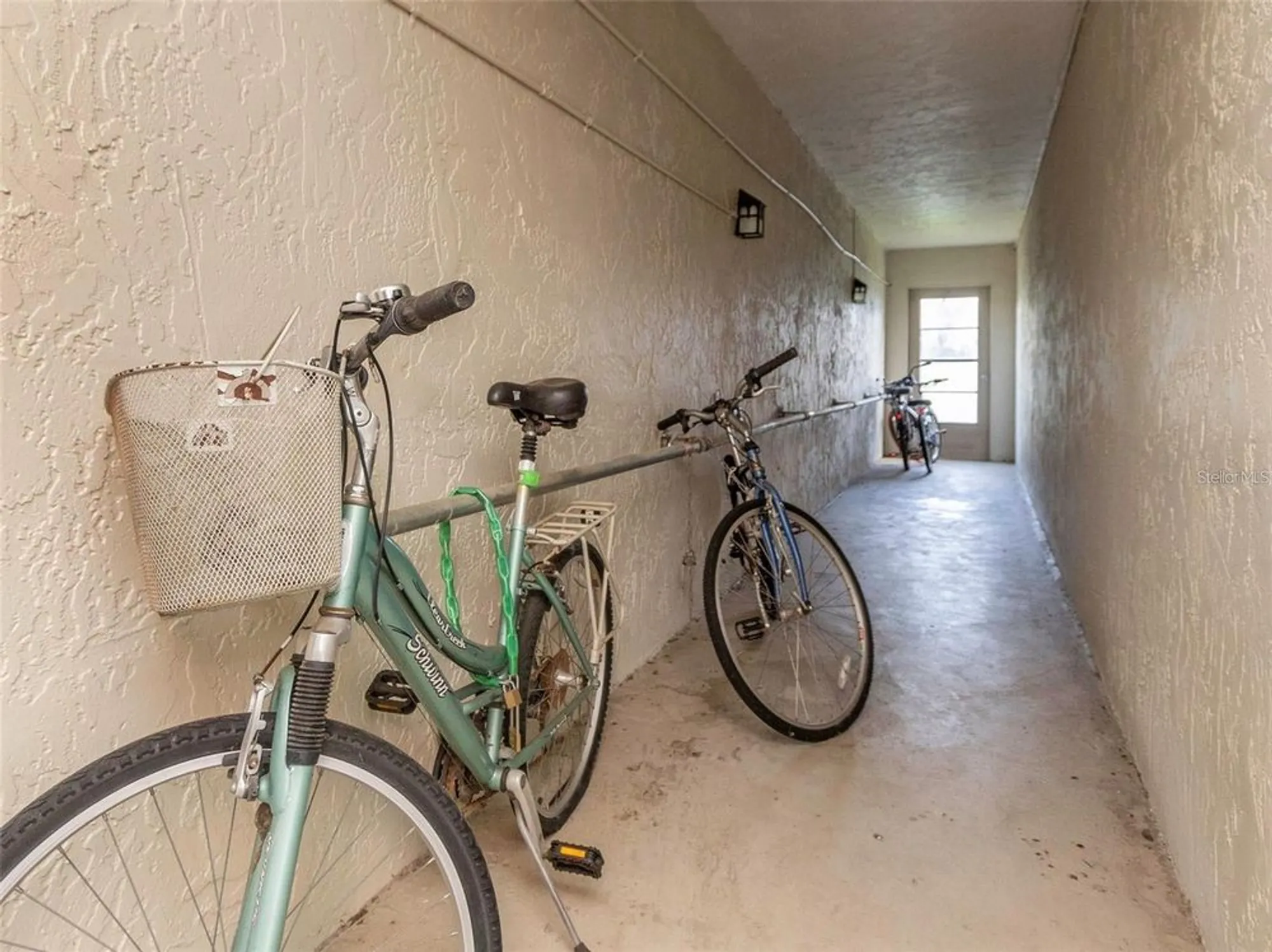 Property Slideshow image 35 of 37 | 940 virginia st 303, Dunedin, FL, 34698