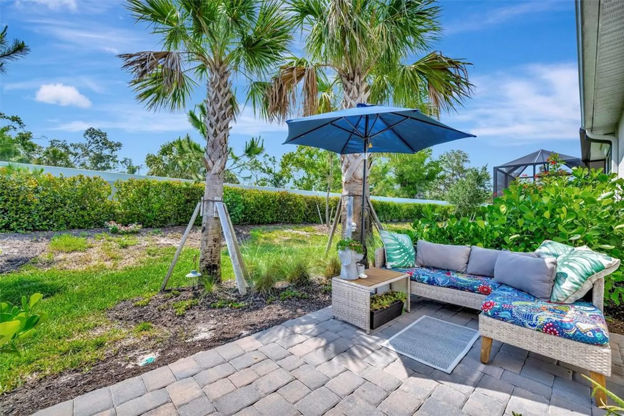 Property Slideshow image 30 of 59 | 25069 pearl lake cir, Englewood, FL, 34223