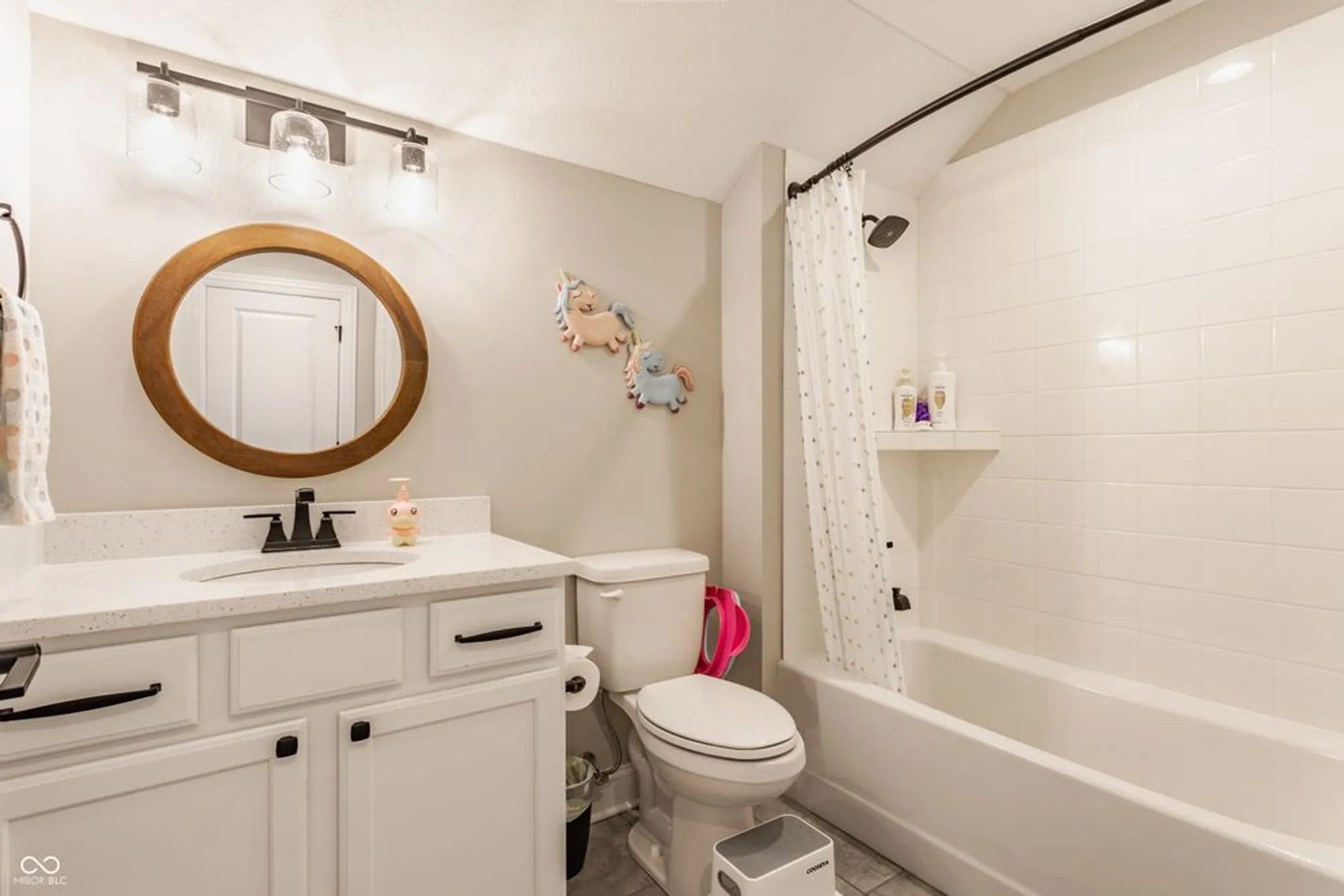 Property Slideshow image 23 of 36 | 15077 doyle ct, Westfield, IN, 46074