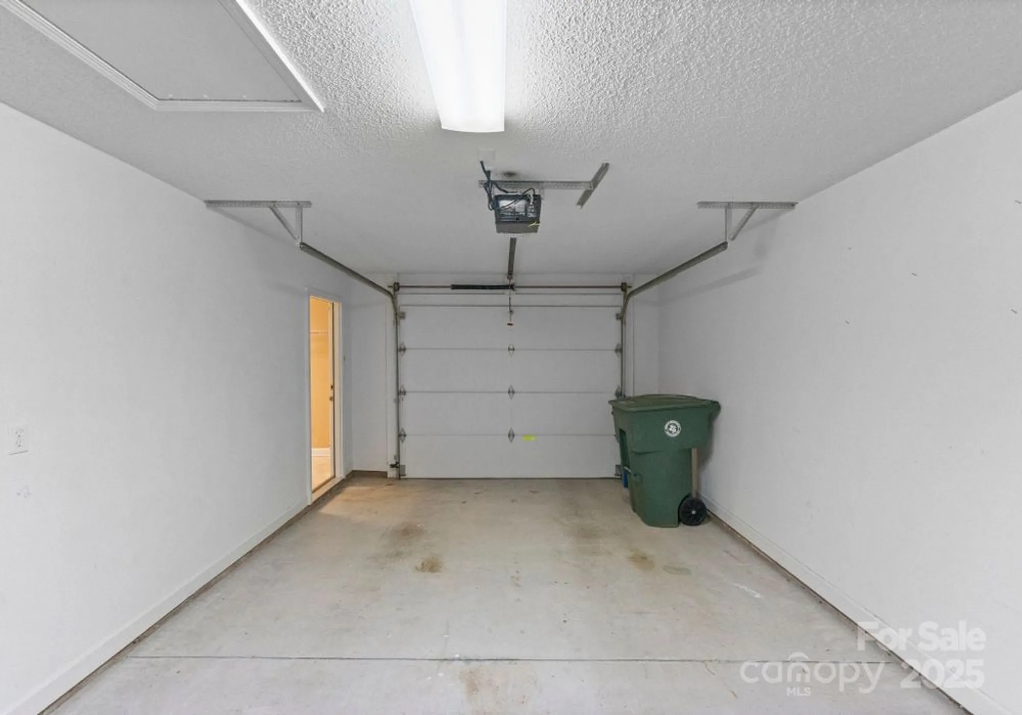 Property Slideshow image 16 of 23 | 110 whitehall dr, Mooresville, NC, 28117