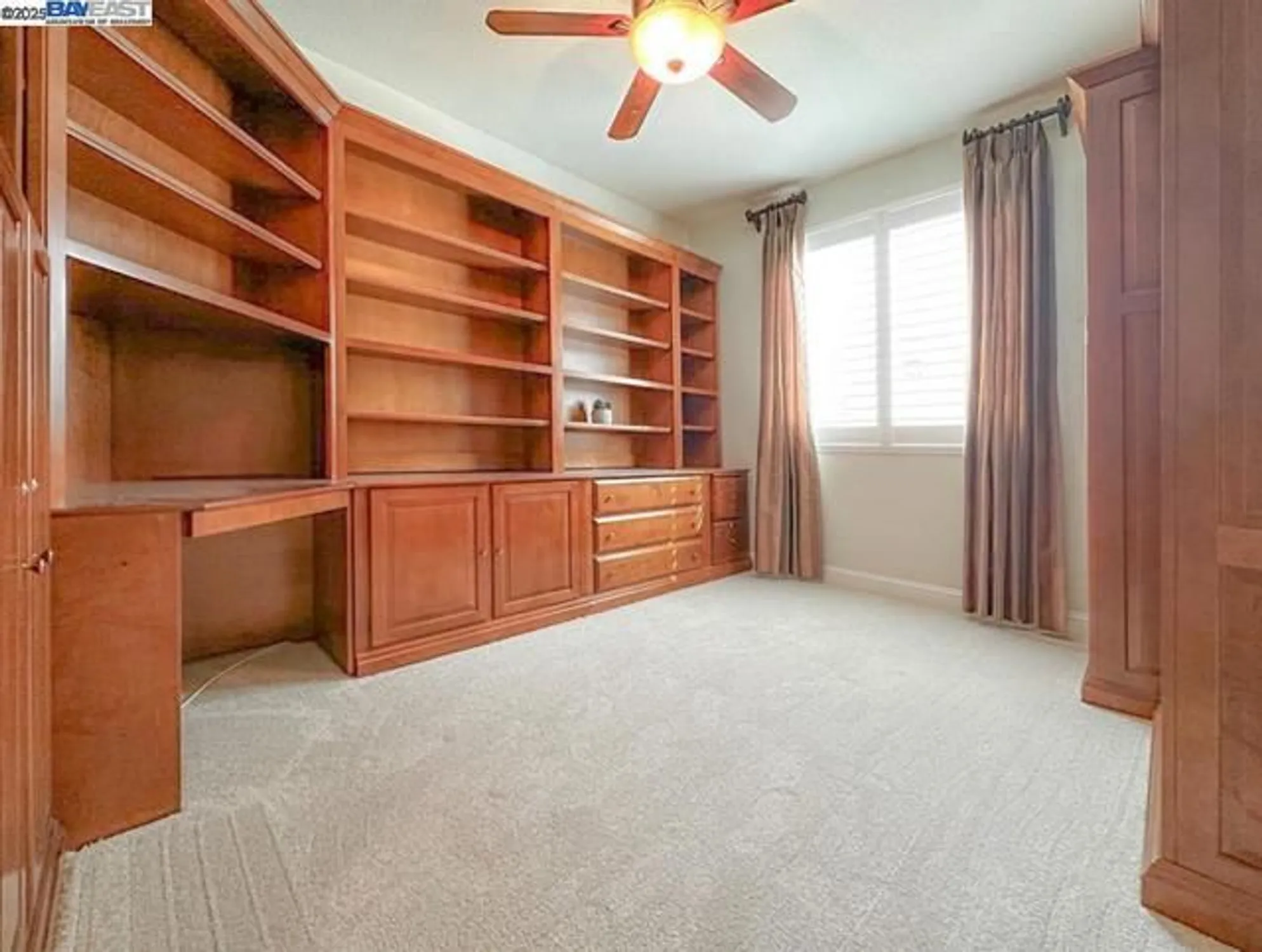 Property Slideshow image 32 of 60 | 2387 birdsong pl, Manteca, CA, 95336