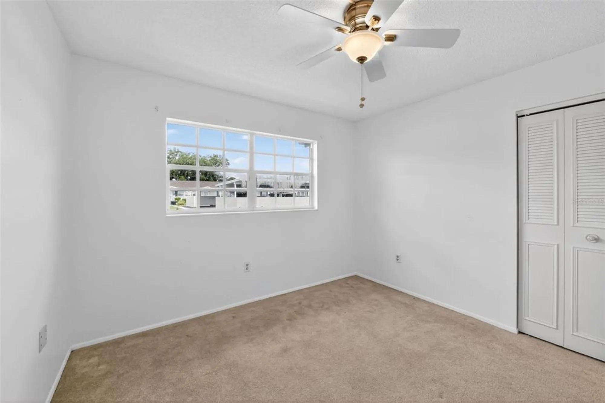 Property Slideshow image 18 of 27 | 2560 golf course dr 507, Sarasota, FL, 34234