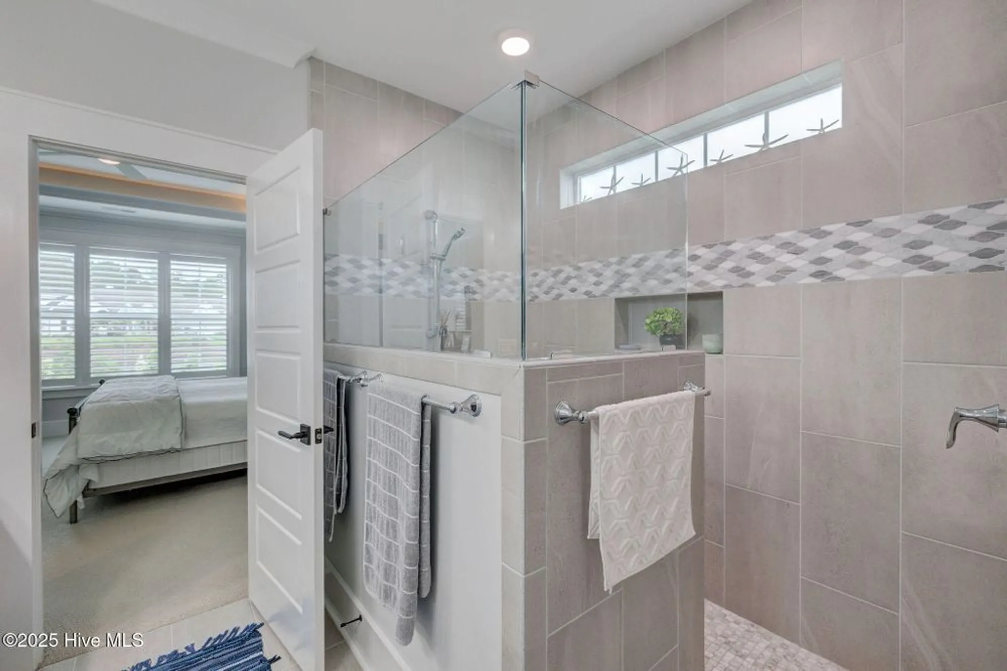 Property Slideshow image 27 of 100 | 5119 creswell dr, Leland, NC, 28451