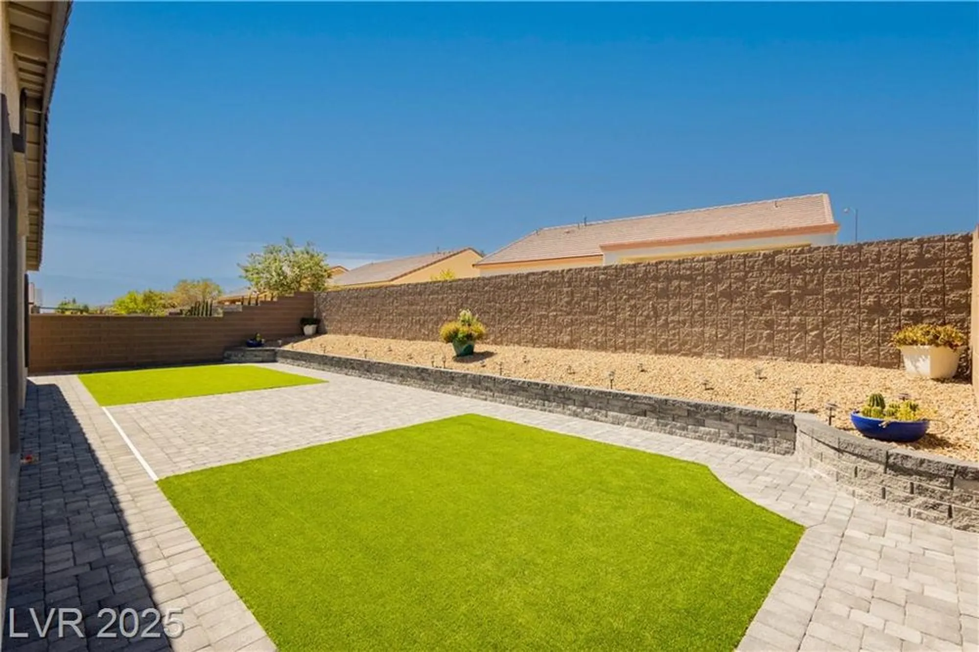 Property Slideshow image 32 of 47 | 7511 phoenix falls st, North Las Vegas, NV, 89084