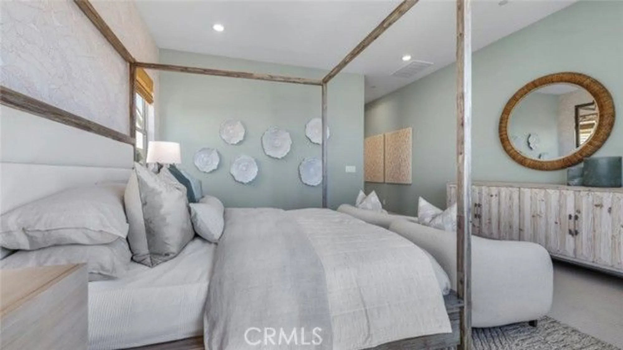 Property Slideshow image 16 of 30 | 29437 via diamante, Valencia, CA, 91354