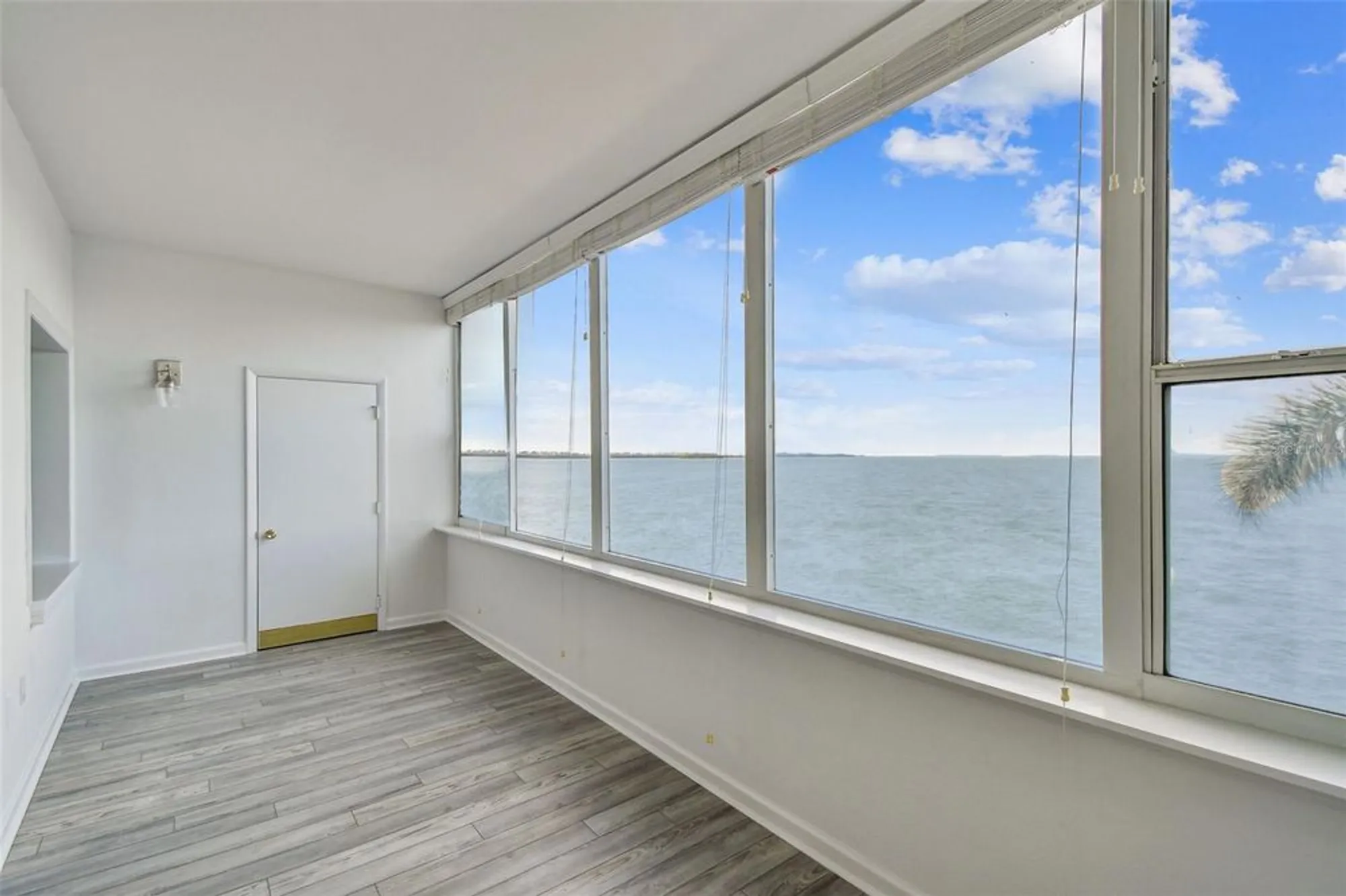 Property Slideshow image 13 of 71 | 5 gateshead dr 203, Dunedin, FL, 34698