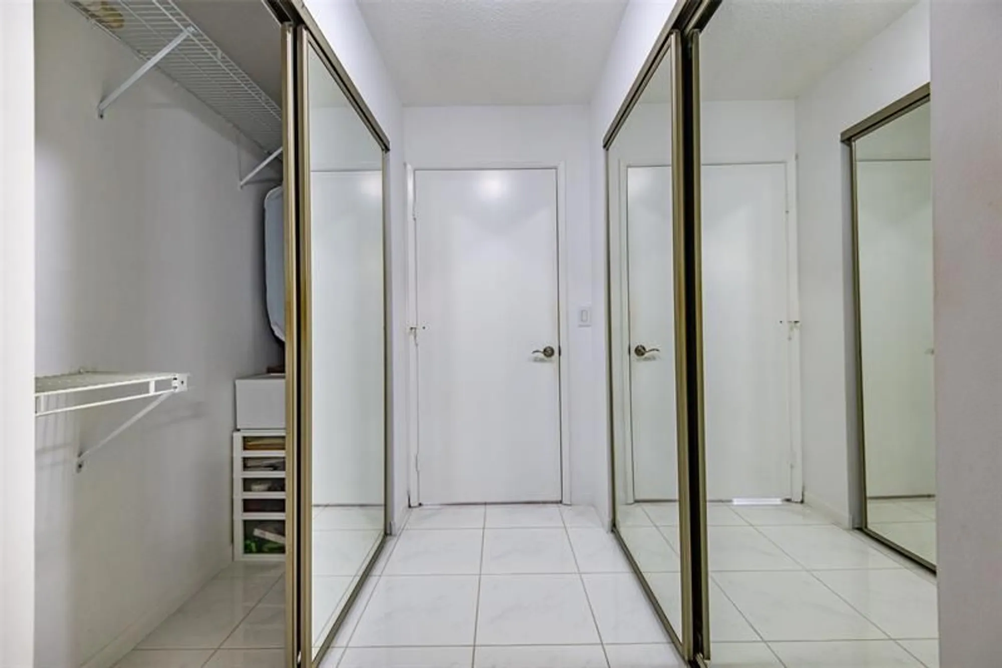Property Slideshow image 16 of 45 | 8077 whispering palm dr # 1, Boca Raton, FL, 33496