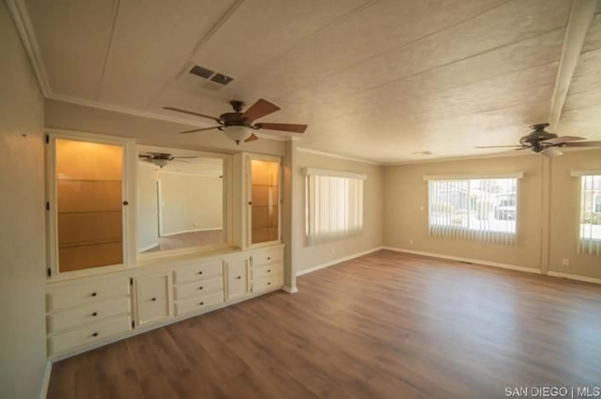 Property Slideshow image 7 of 42 | 29090 camino alba, Murrieta, CA, 92563