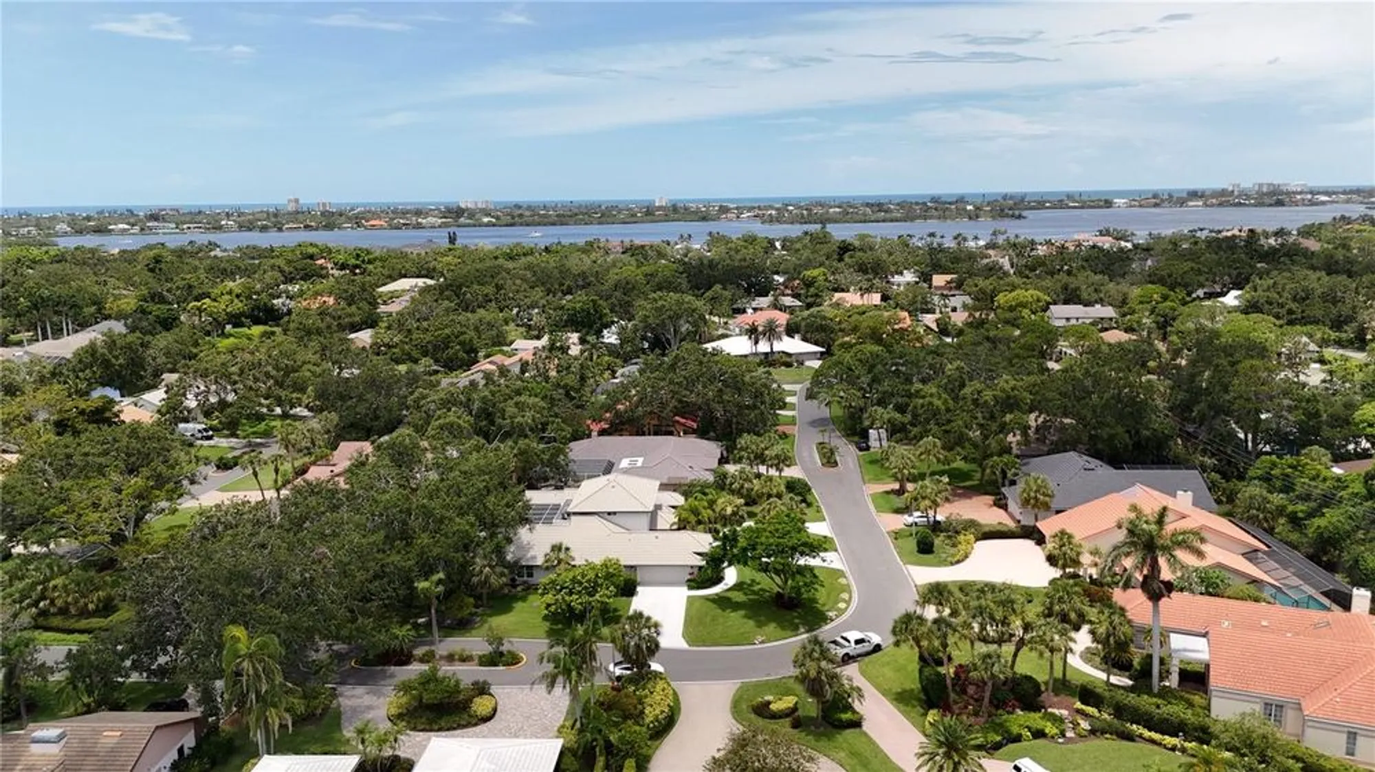 Property Slideshow image 28 of 42 | 4761 pine harrier dr, Sarasota, FL, 34231