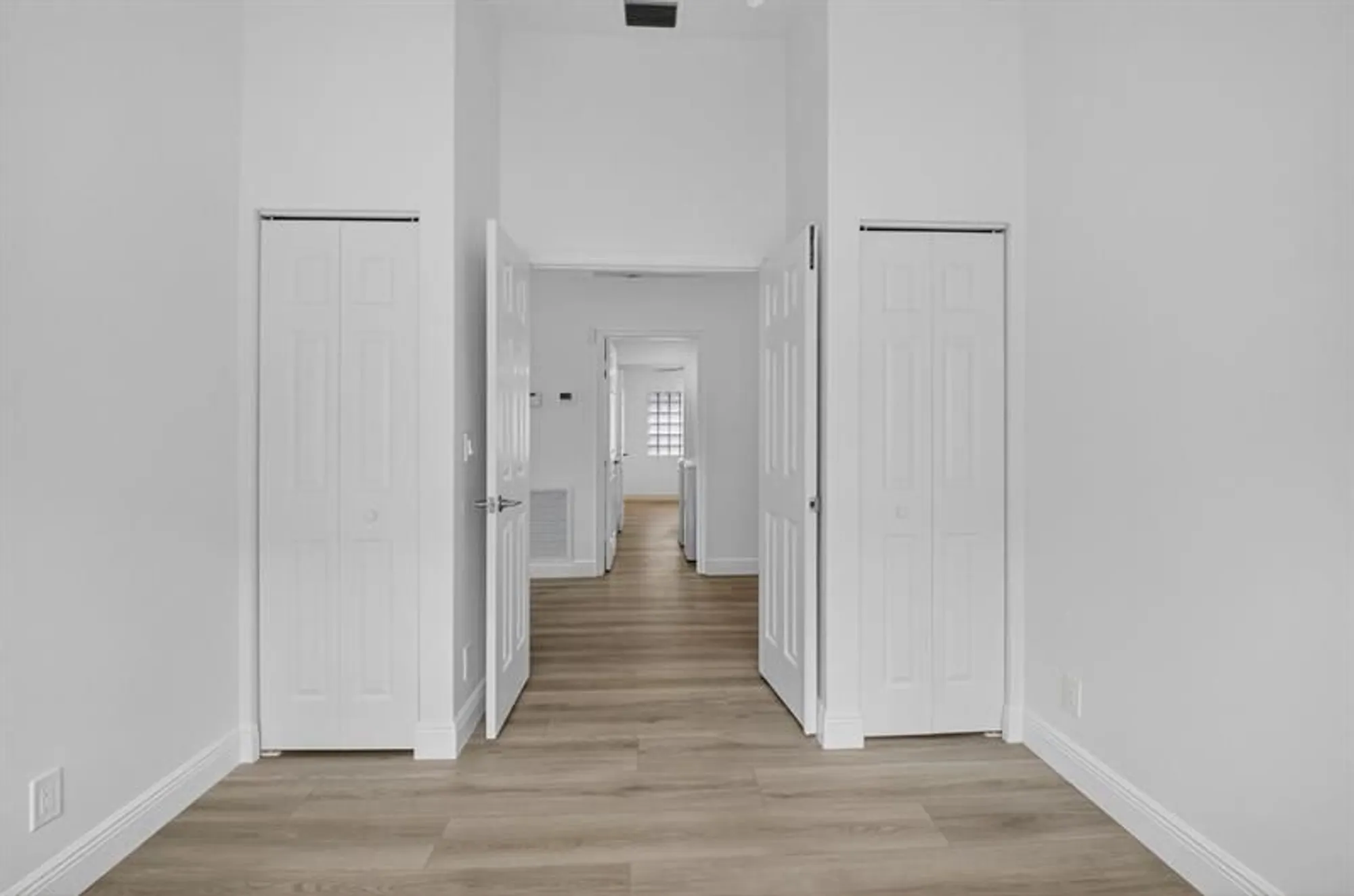 Property Slideshow image 28 of 62 | 5891 royal isles blvd, Boynton Beach, FL, 33437