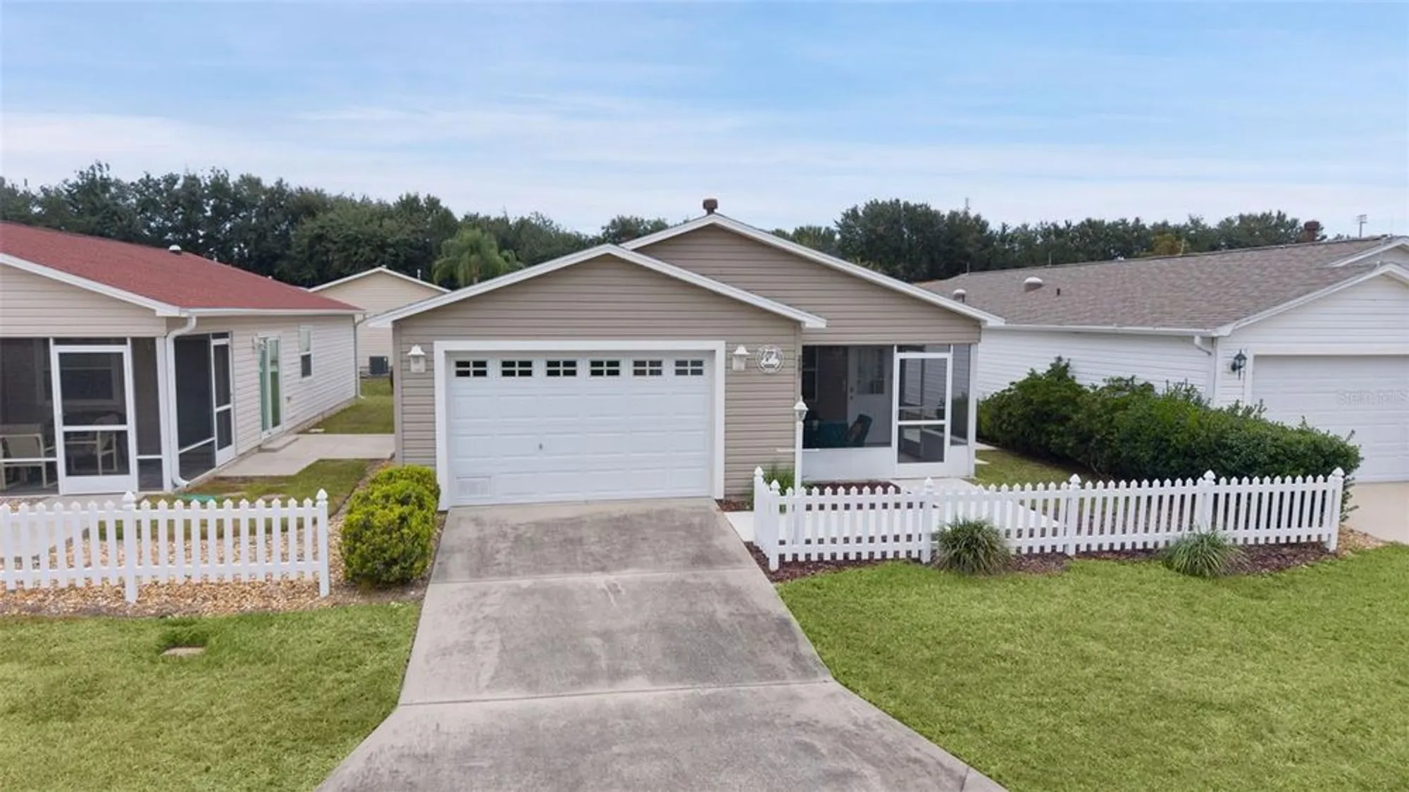 Property Slideshow image 30 of 55 | 2595 ascot loop, The Villages, FL, 32162