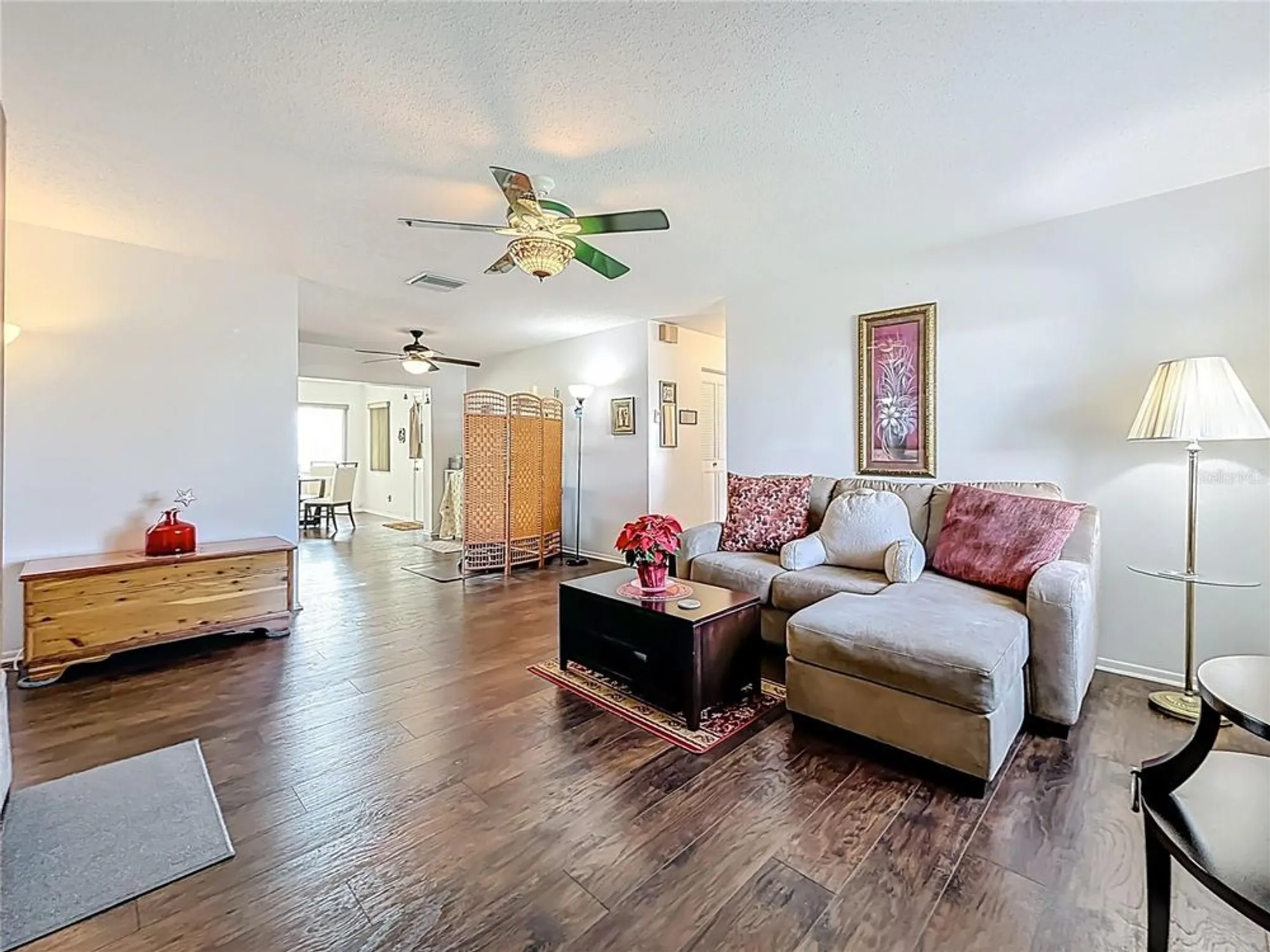Property Slideshow image 8 of 45 | 9729 36th way n # 4, Pinellas Park, FL, 33782