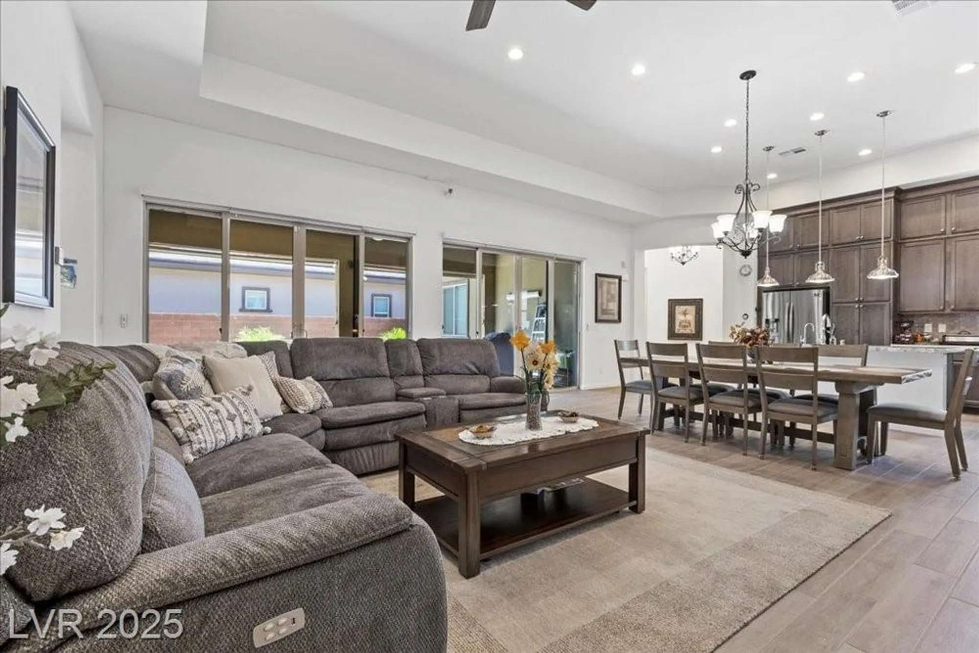 Property Slideshow image 5 of 77 | 6722 desert crimson st, Las Vegas, NV, 89148
