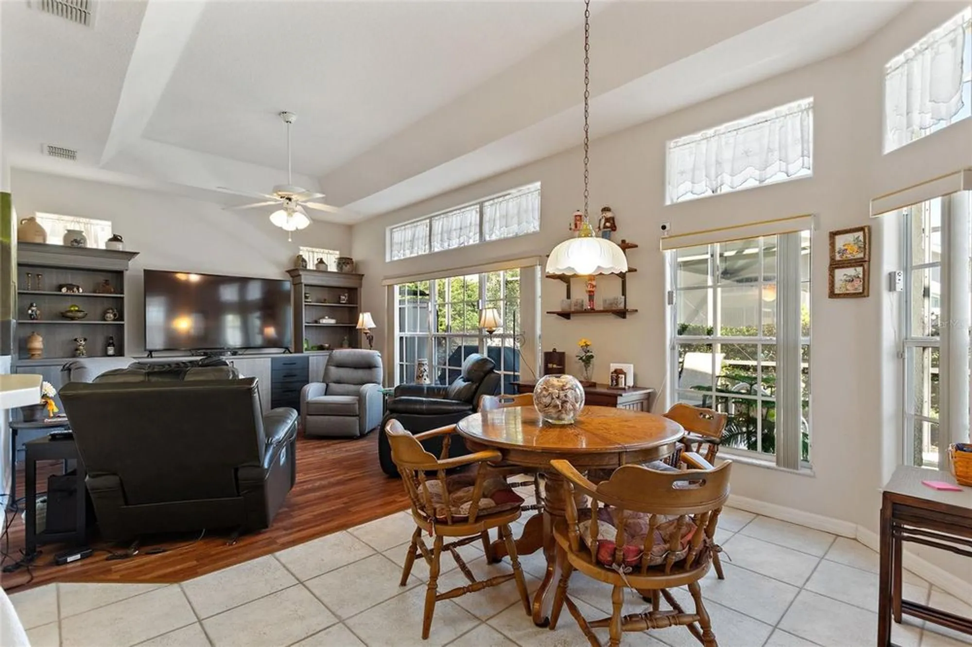 Property Slideshow image 10 of 64 | 100 moss ln, Davenport, FL, 33837
