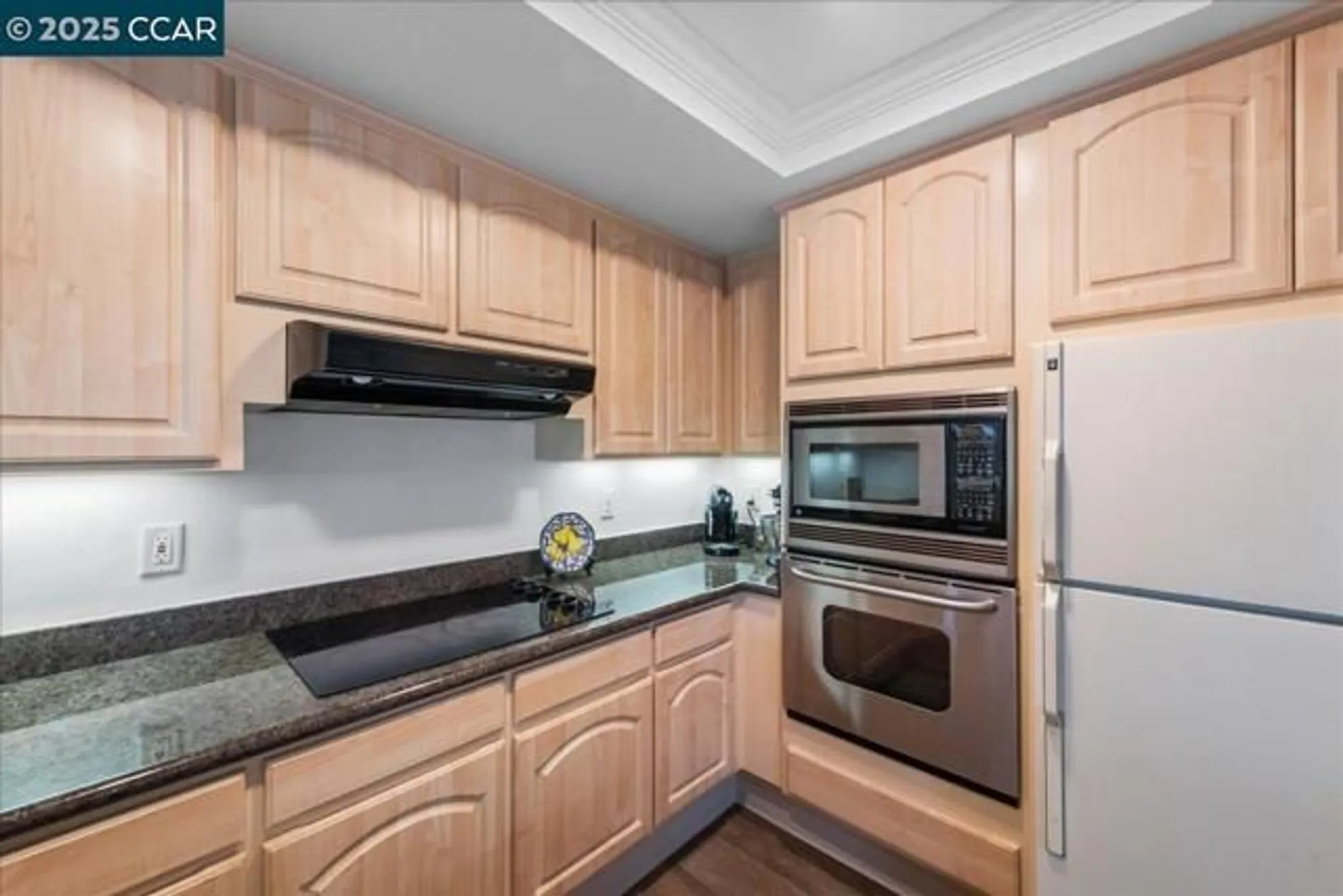 Property Slideshow image 13 of 60 | 1317 canyonwood ct 4, Walnut Creek, CA, 94595