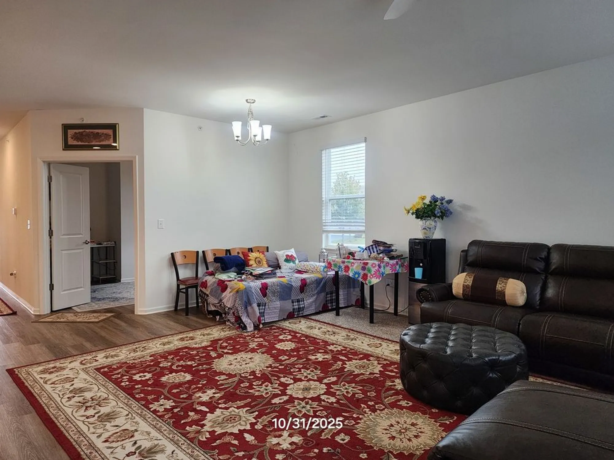 Property Slideshow image 2 of 2 | 242 sussex ln, North Aurora, IL, 60542