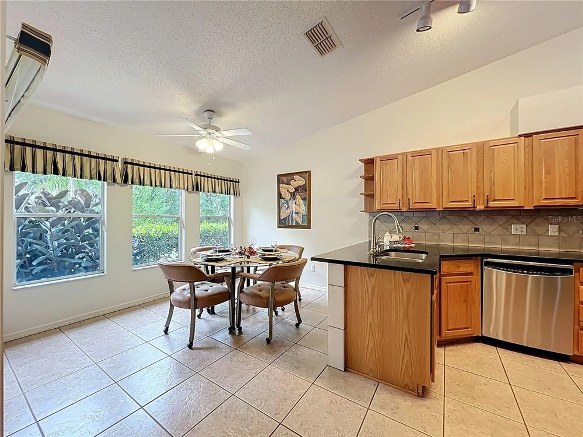 Property Slideshow image 11 of 58 | 5053 el destino dr, Leesburg, FL, 34748
