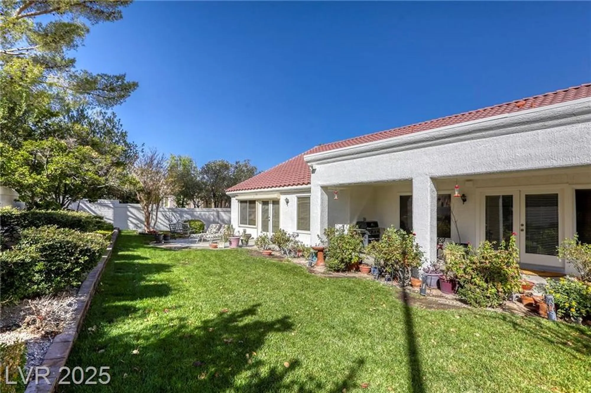 Property Slideshow image 33 of 39 | 9201 yucca blossom dr, Las Vegas, NV, 89134