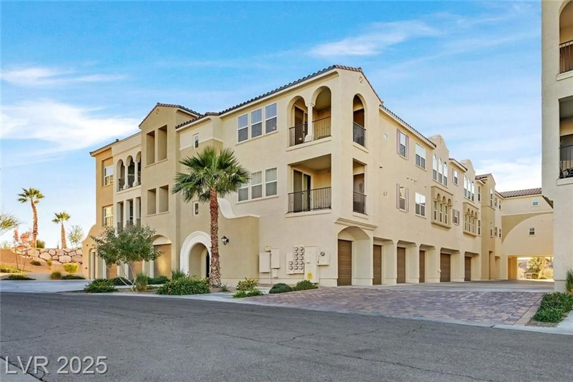Property Slideshow image 2 of 47 | 2555 hampton rd 10301, Henderson, NV, 89052