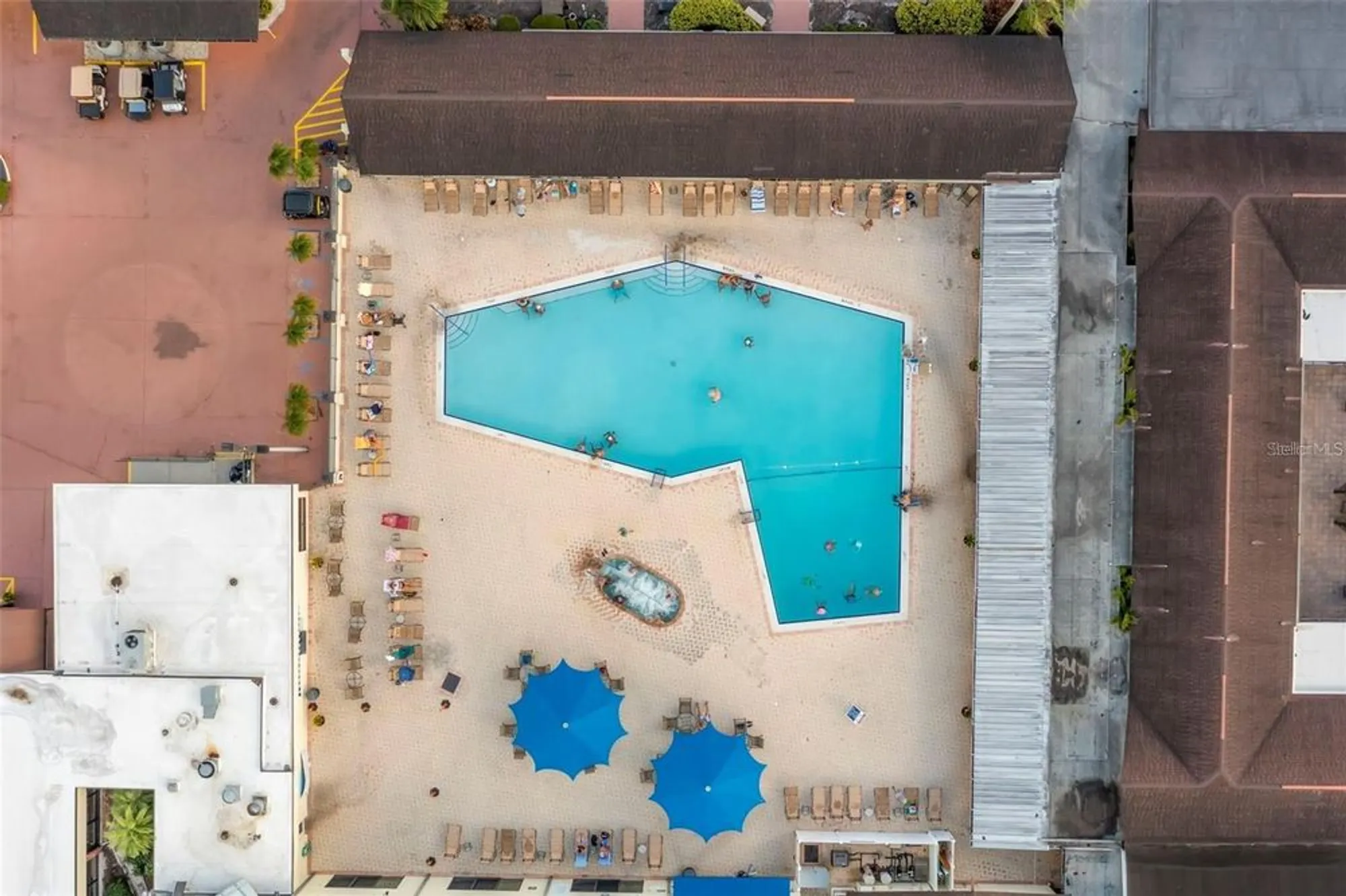 Property Slideshow image 48 of 51 | 302 linger ln, Sun City Center, FL, 33573