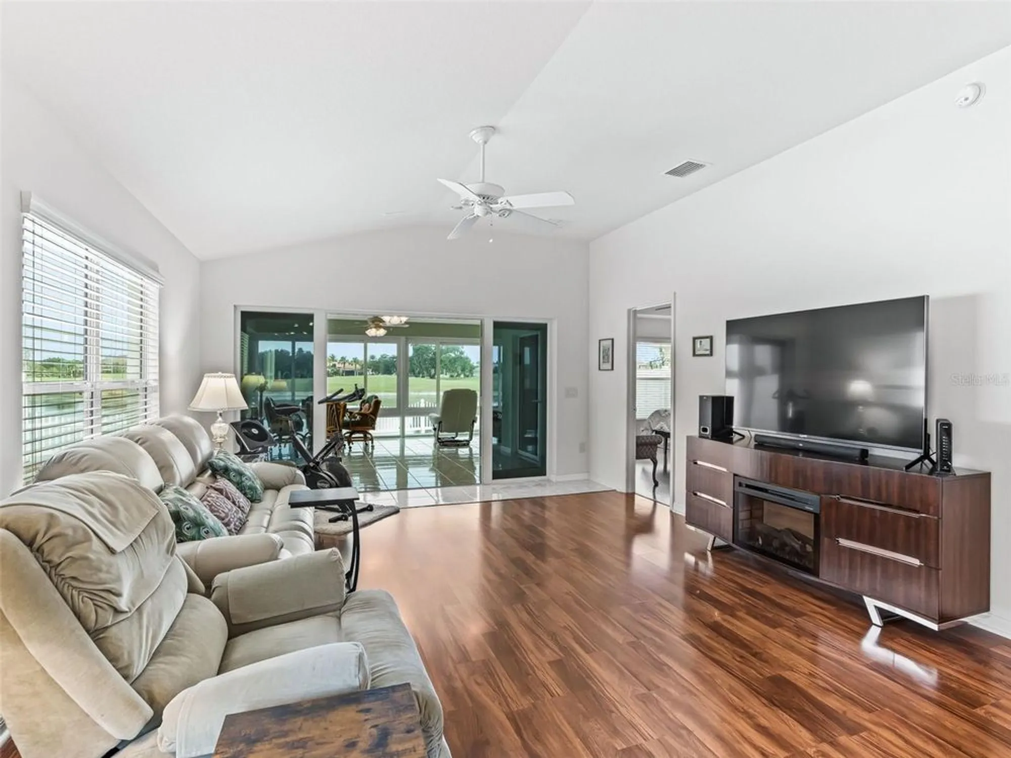 Property Slideshow image 18 of 54 | 1225 edgewater ln, The Villages, FL, 32162