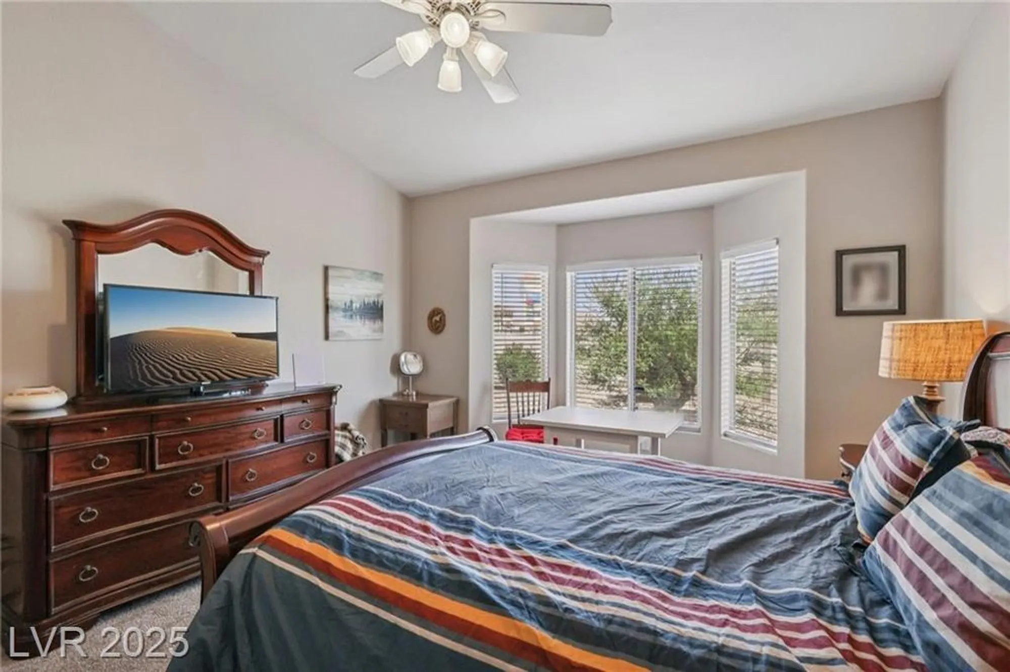 Property Slideshow image 39 of 56 | 10428 villa ridge dr, Las Vegas, NV, 89134