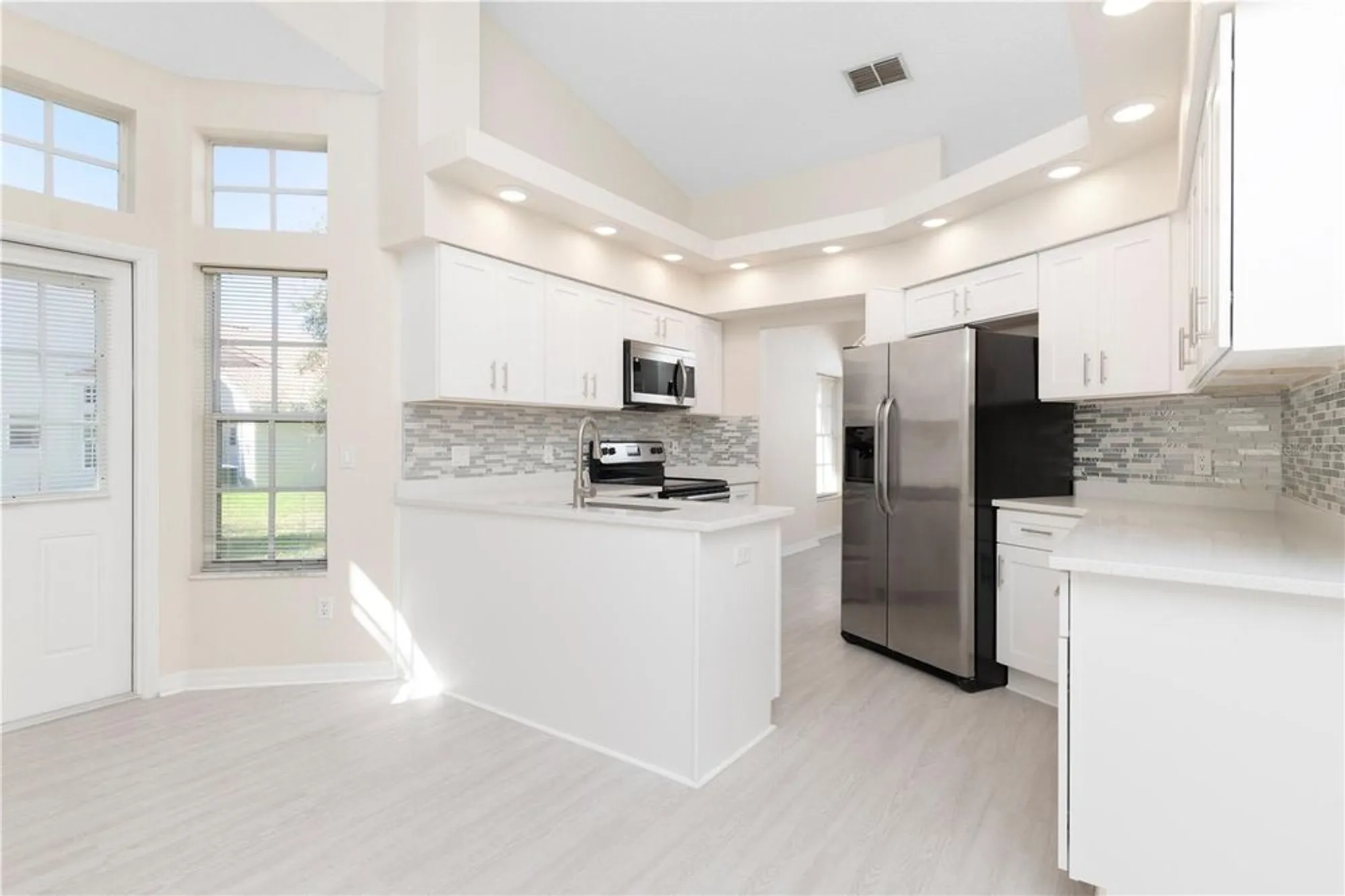 Property Slideshow image 17 of 52 | 9390 mississippi run, Weeki Wachee, FL, 34613