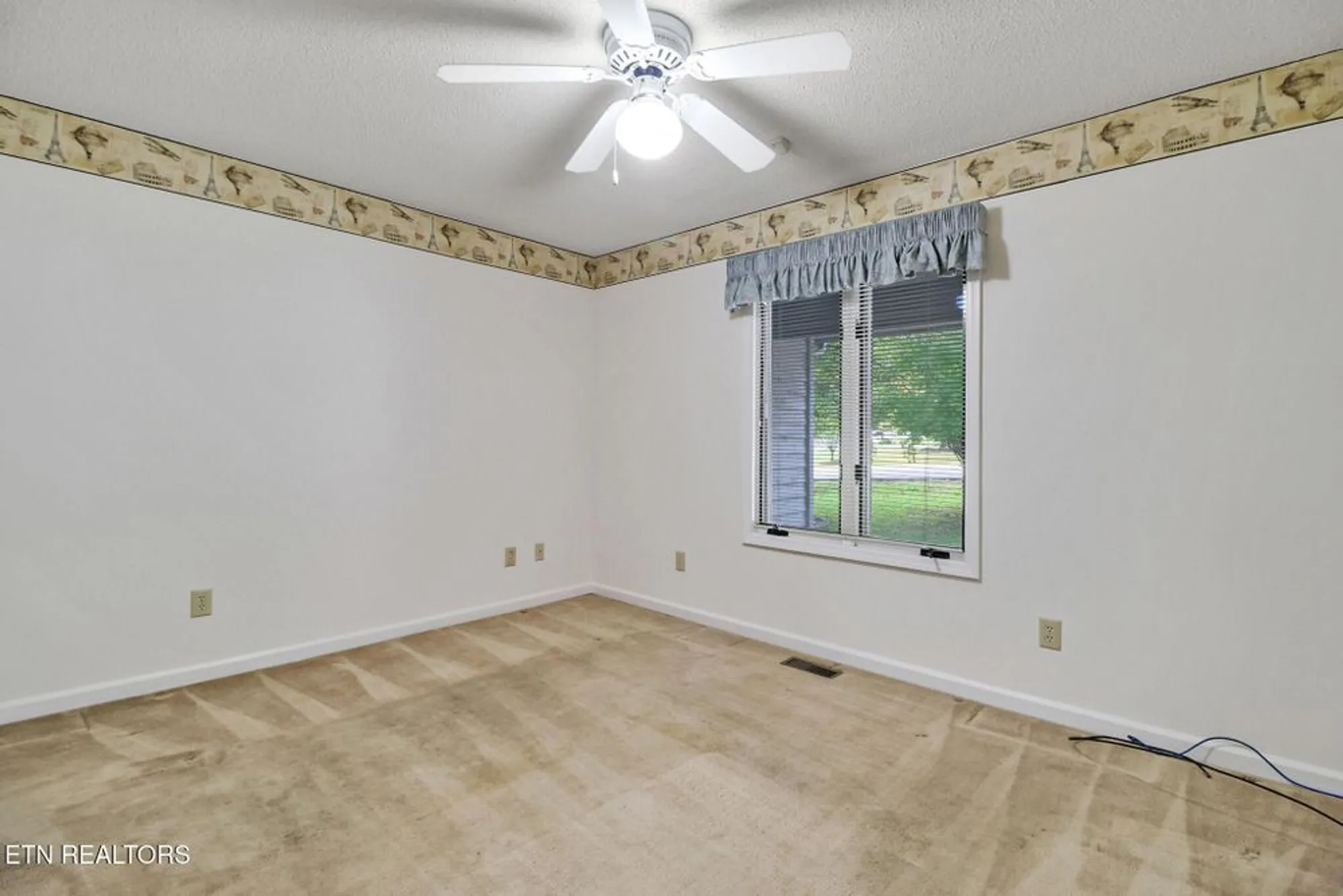 Property Slideshow image 14 of 39 | 151 saint george dr, Crossville, TN, 38558