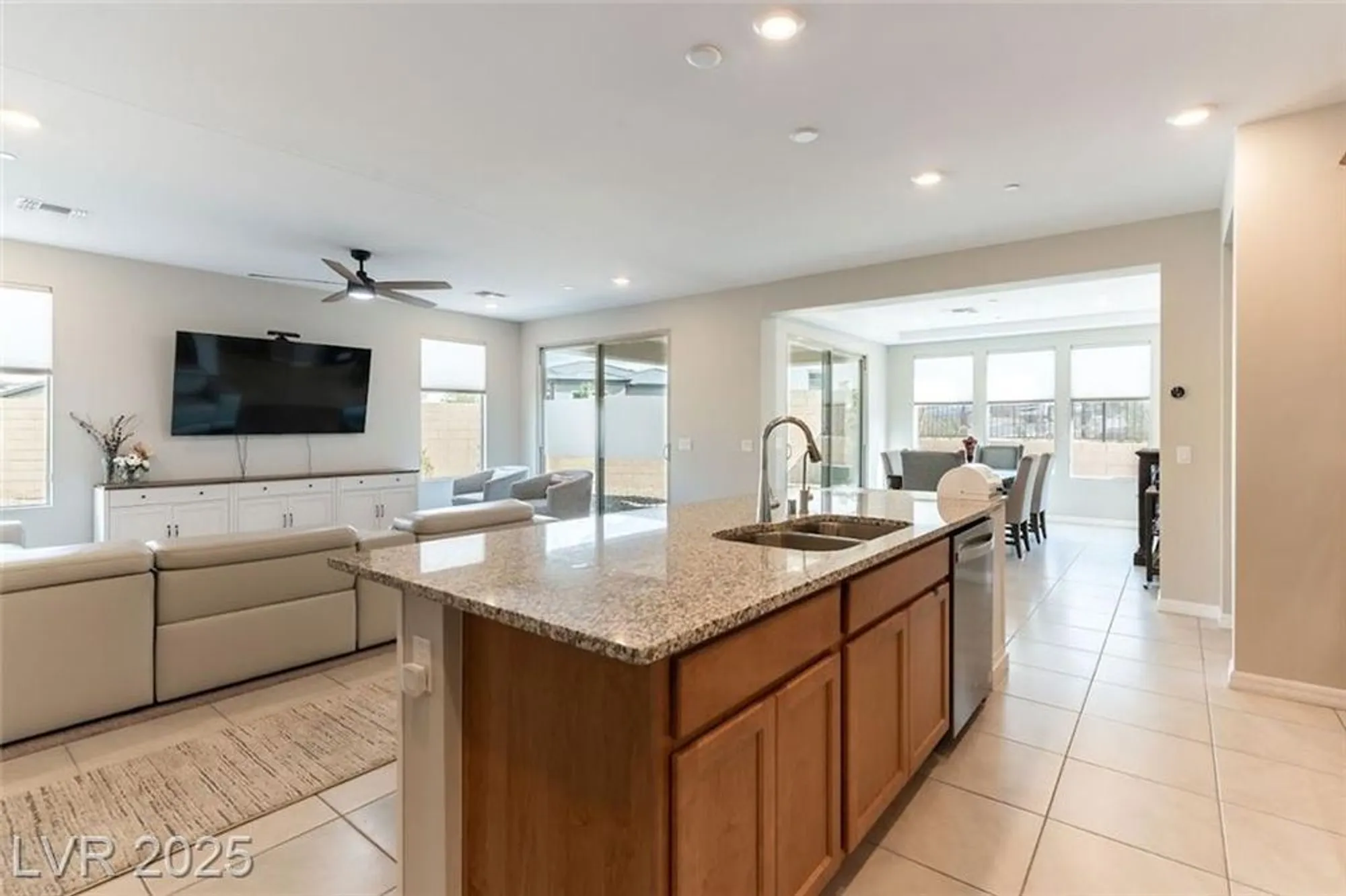 Property Slideshow image 12 of 30 | 127 crimson cactus ave, Henderson, NV, 89011