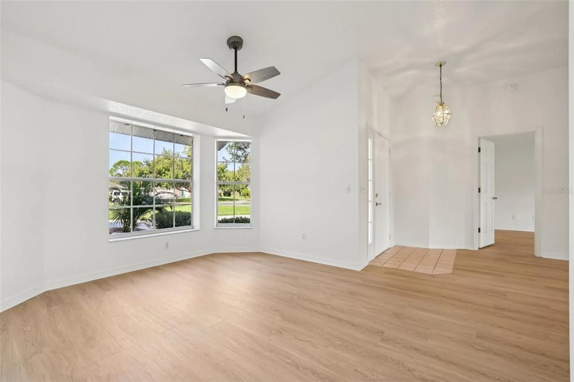 Property Slideshow image 11 of 41 | 512 juniper way, Tavares, FL, 32778