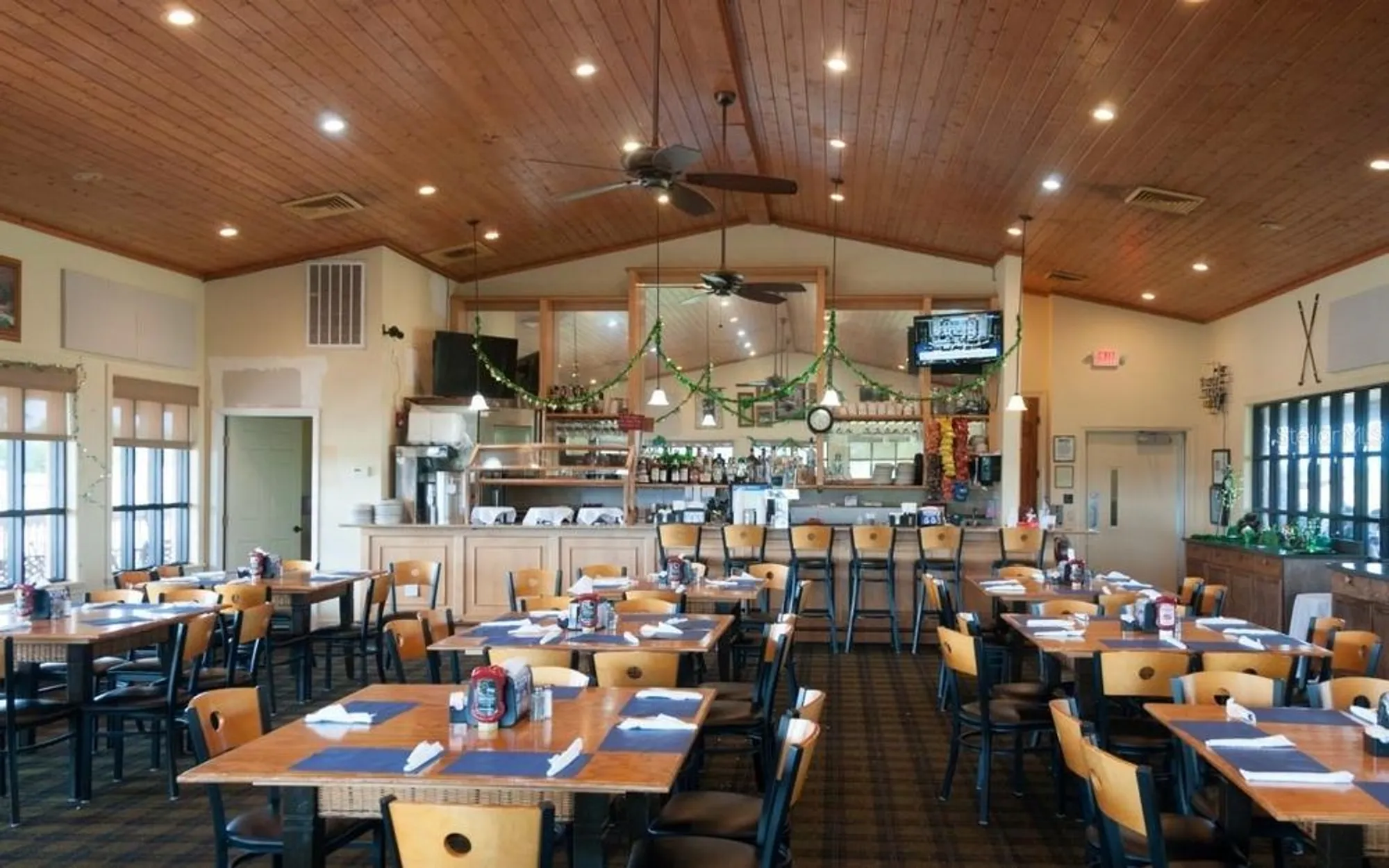 Property Slideshow image 83 of 100 | 4184 aberdeen ln, Lake Wales, FL, 33859