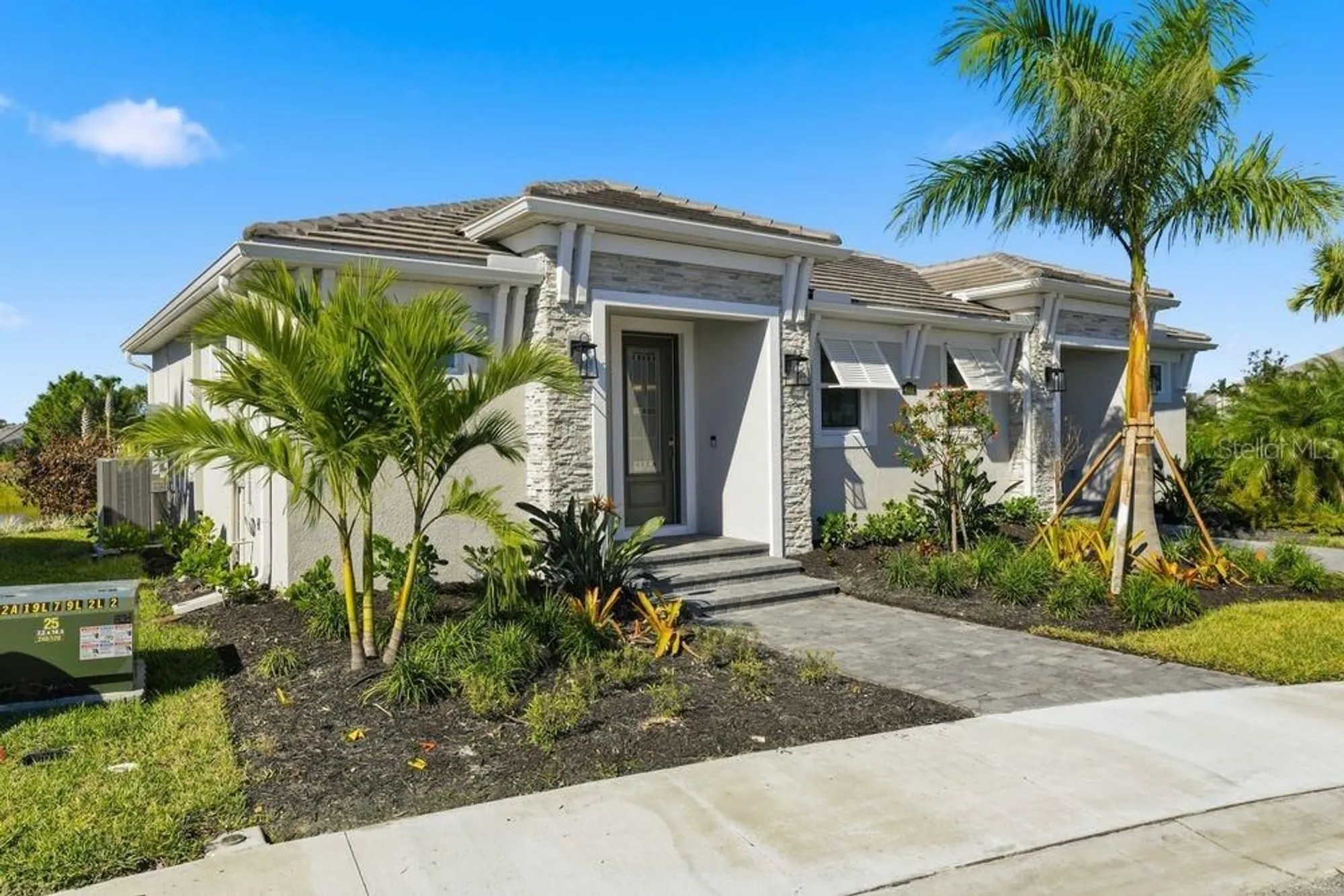 Property Slideshow image 2 of 55 | 4052 santa caterina blvd # 10101, Bradenton, FL, 34211