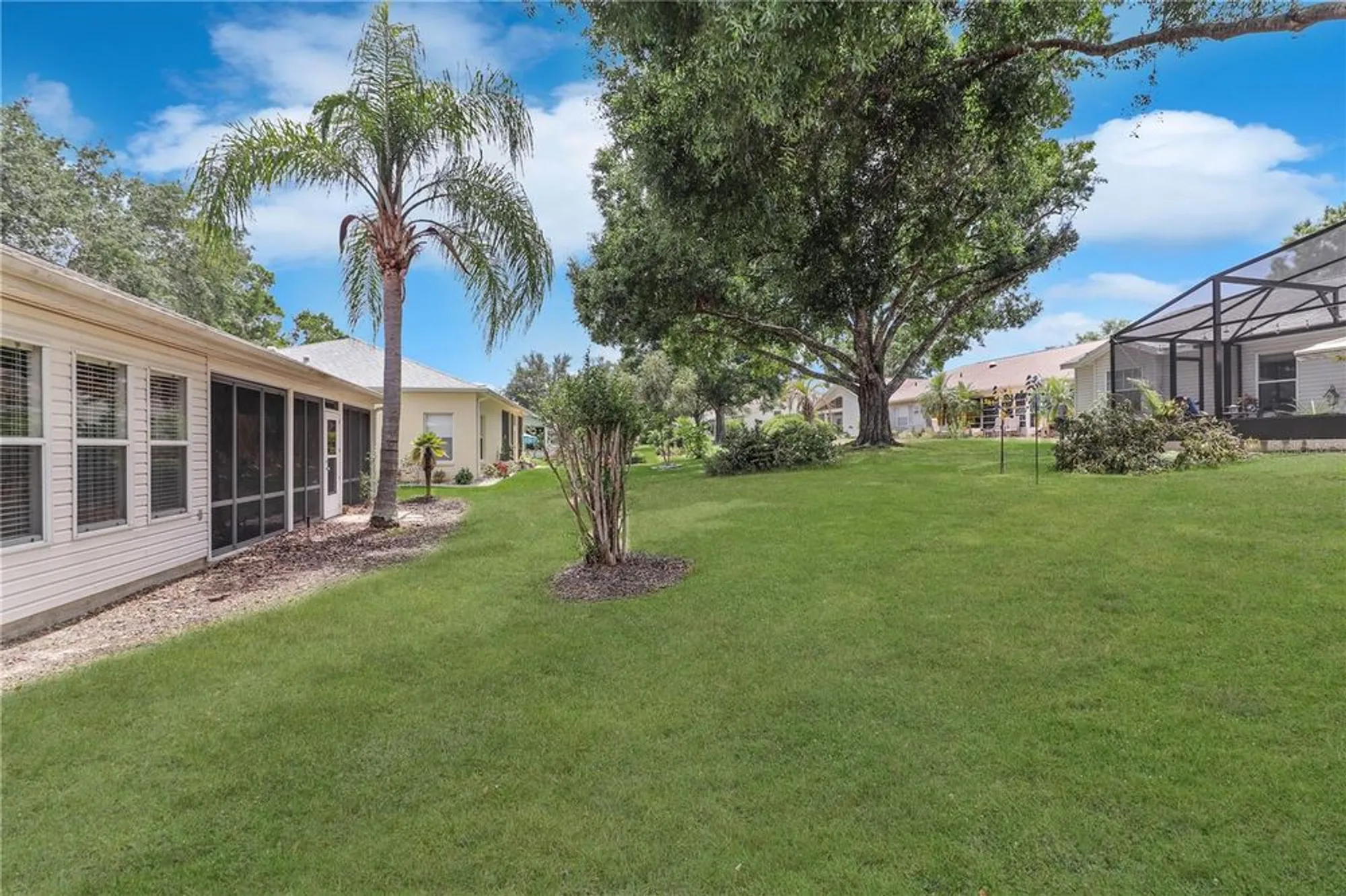 Property Slideshow image 21 of 22 | 25339 crestwater dr, Leesburg, FL, 34748