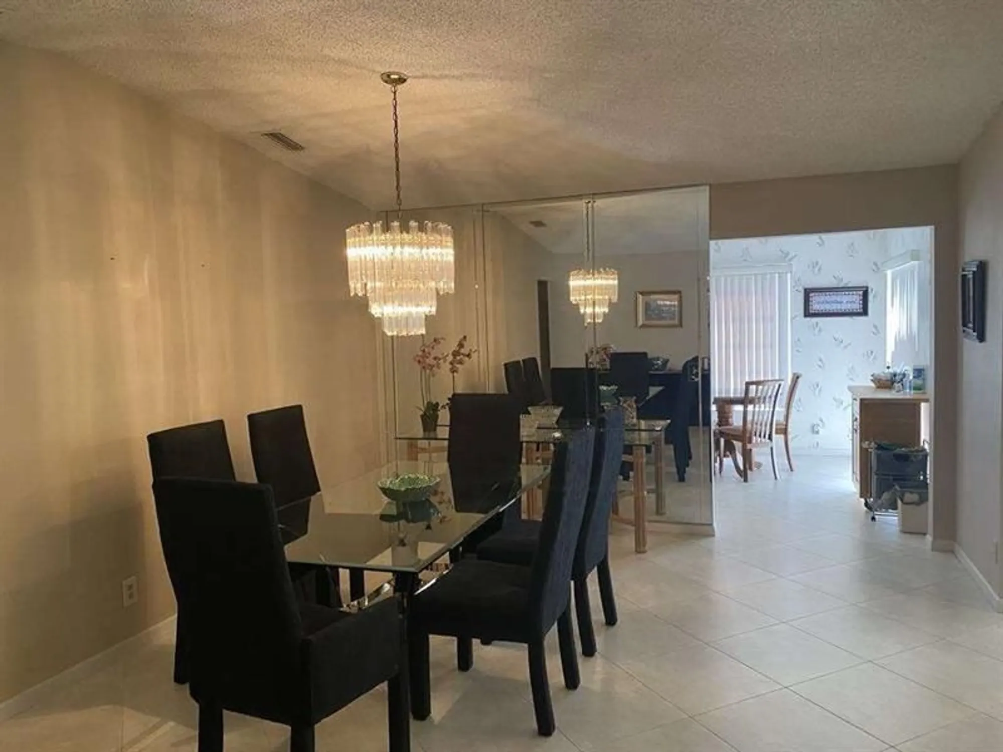 Property Slideshow image 11 of 32 | 5404 viburnum cir, Delray Beach, FL, 33484