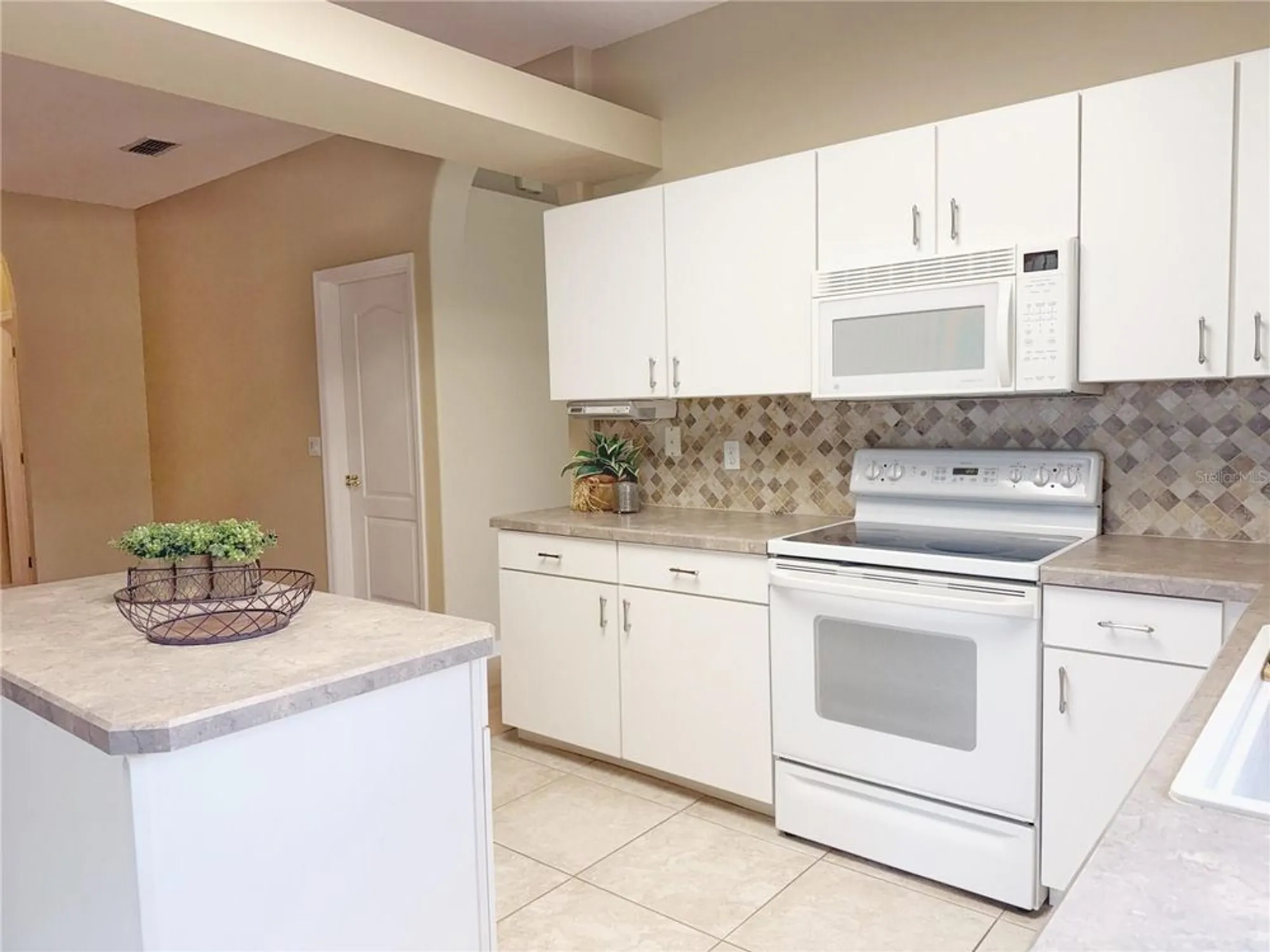 Property Slideshow image 6 of 53 | 3416 capland ave, Clermont, FL, 34711