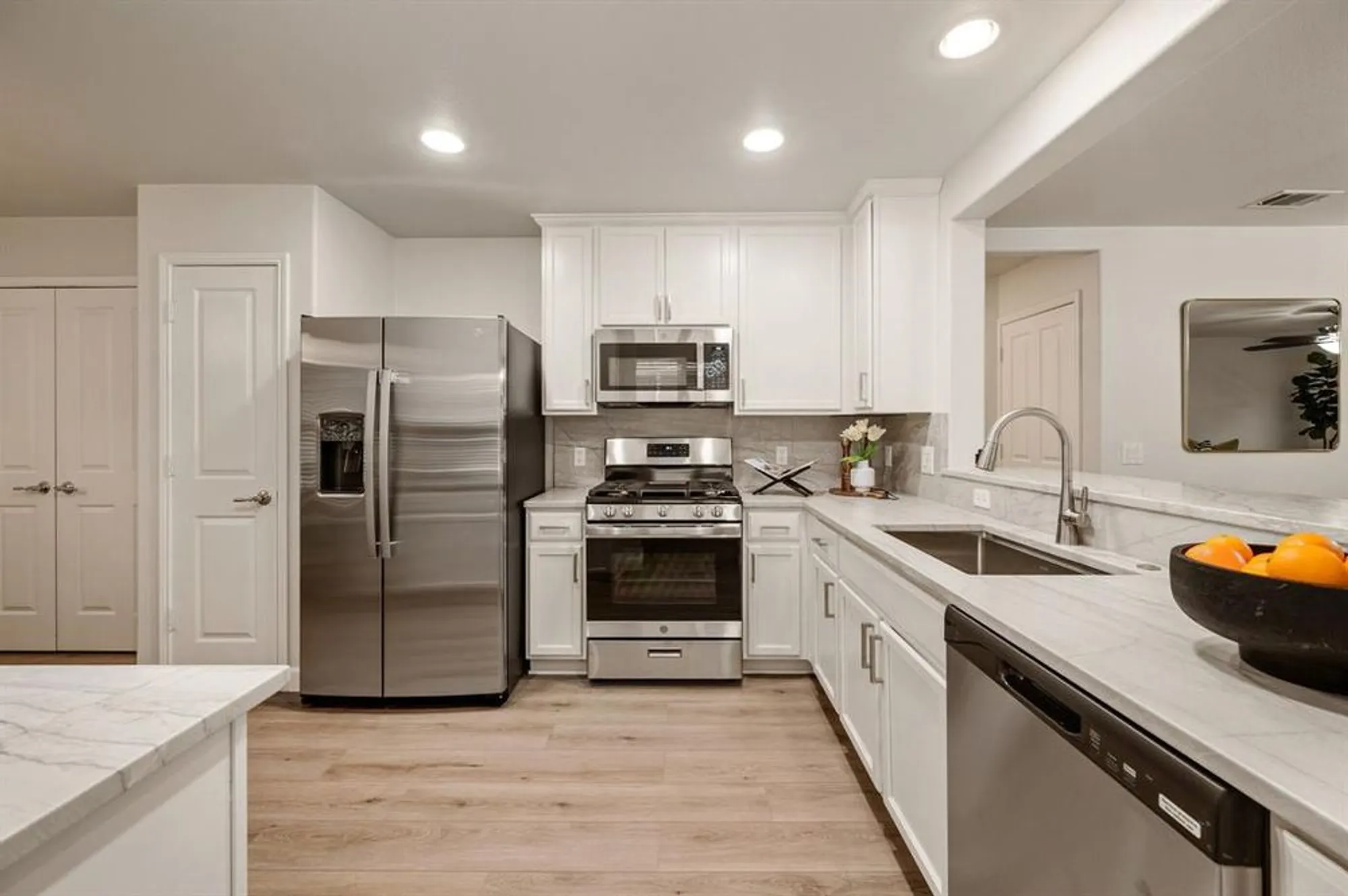 Property Slideshow image 6 of 40 | 7863 whirlwind dr, Frisco, TX, 75036