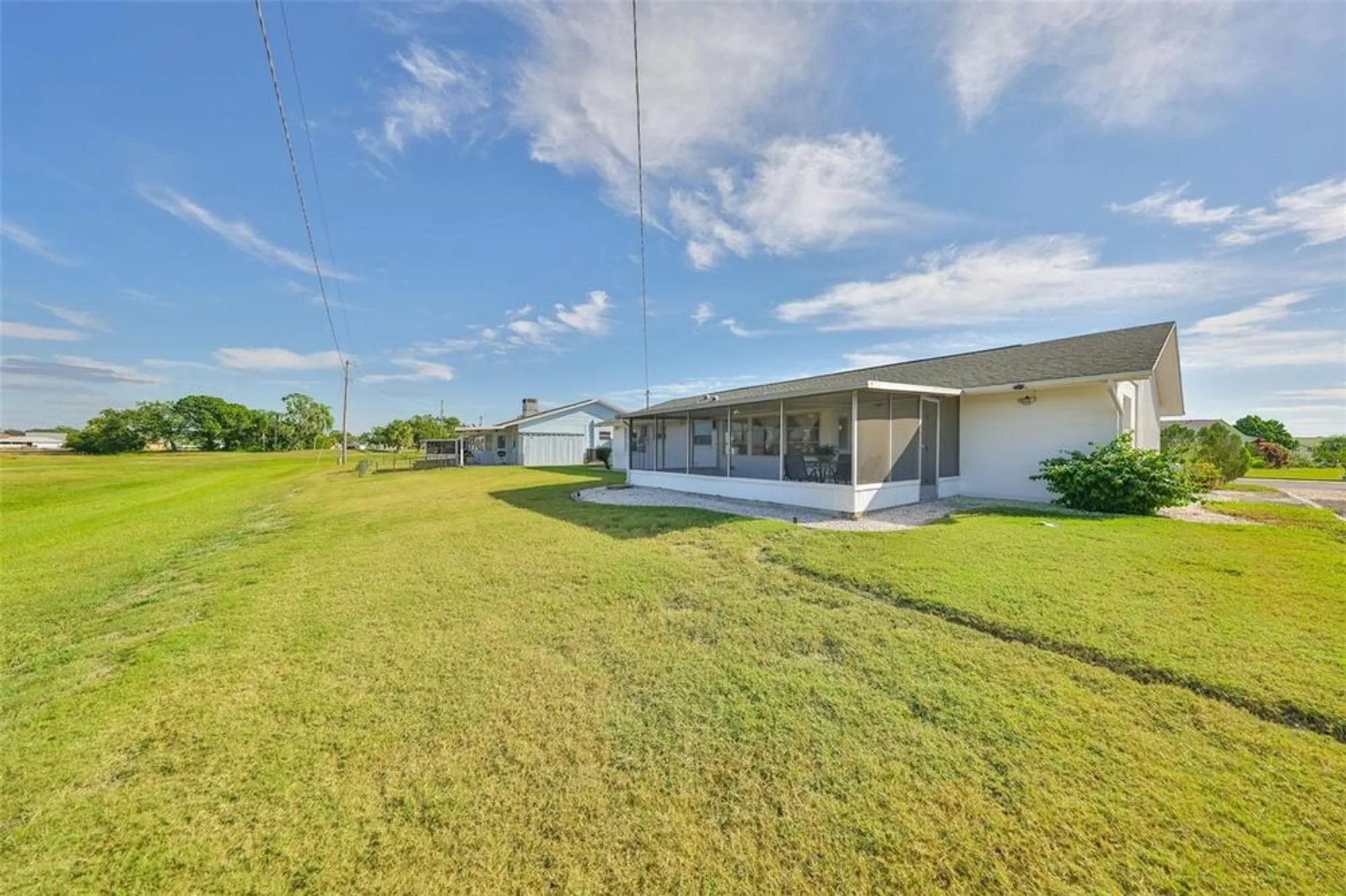 Property Slideshow image 34 of 39 | 611 fox hills dr, Sun City Center, FL, 33573