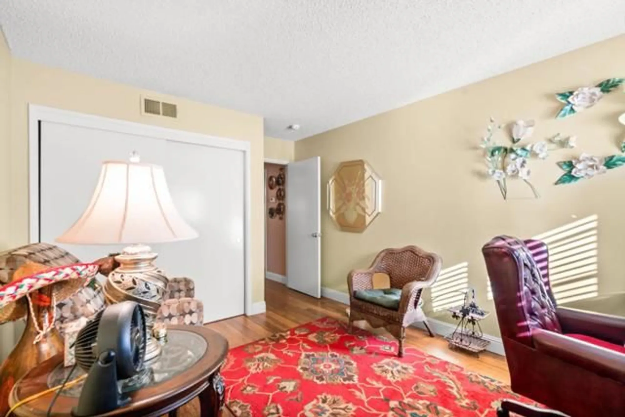 Property Slideshow image 16 of 44 | 5437 cribari grn, San Jose, CA, 95135