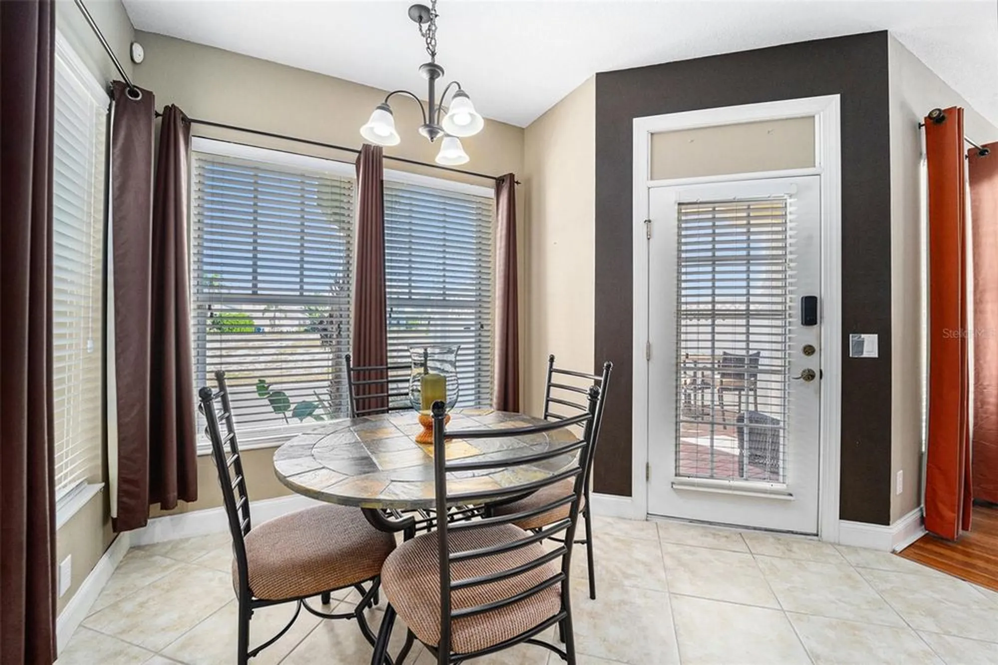 Property Slideshow image 12 of 31 | 5516 luminar pointe ln, Apollo Beach, FL, 33572