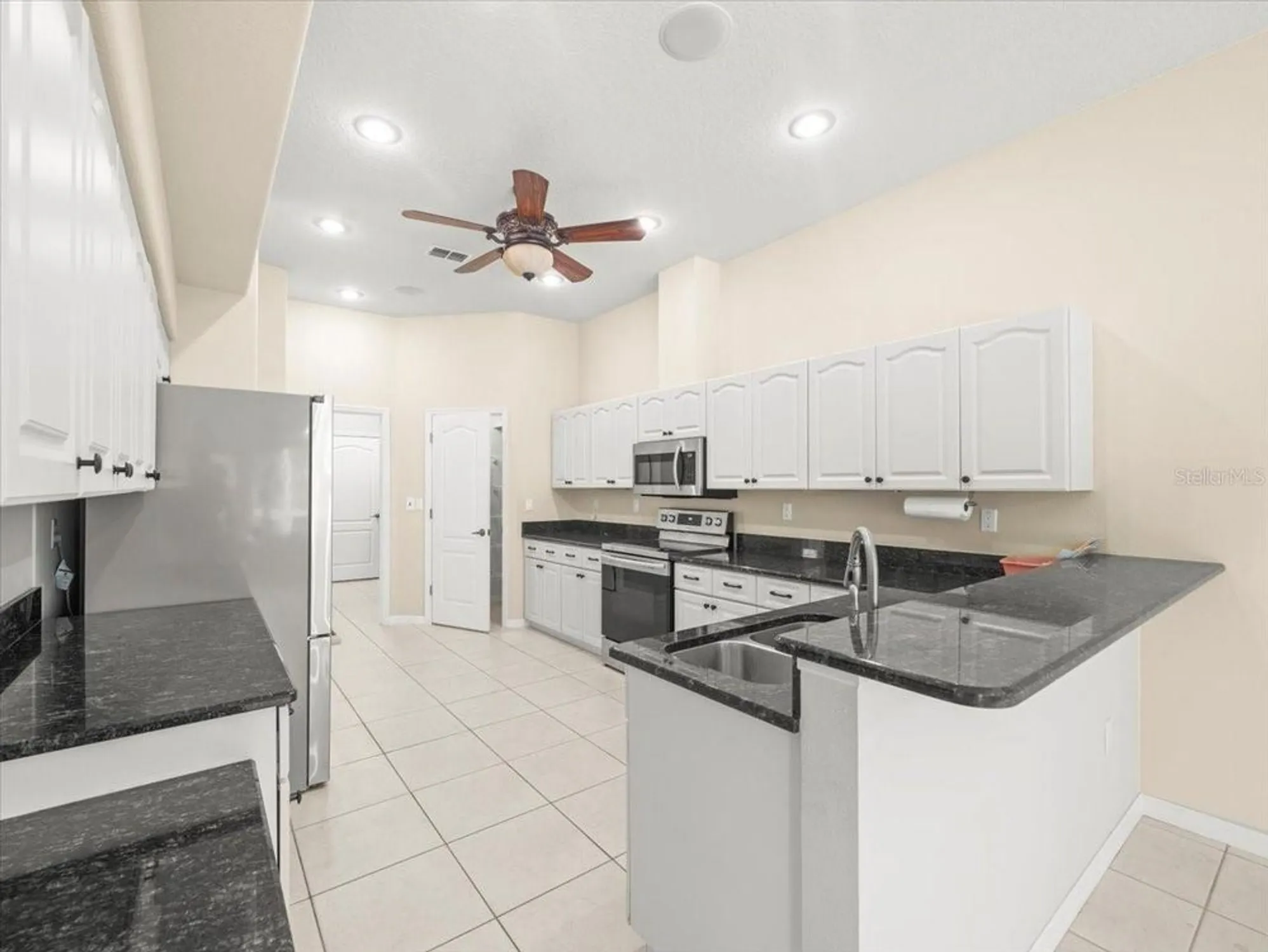 Property Slideshow image 19 of 60 | 9037 penelope dr, Weeki Wachee, FL, 34613