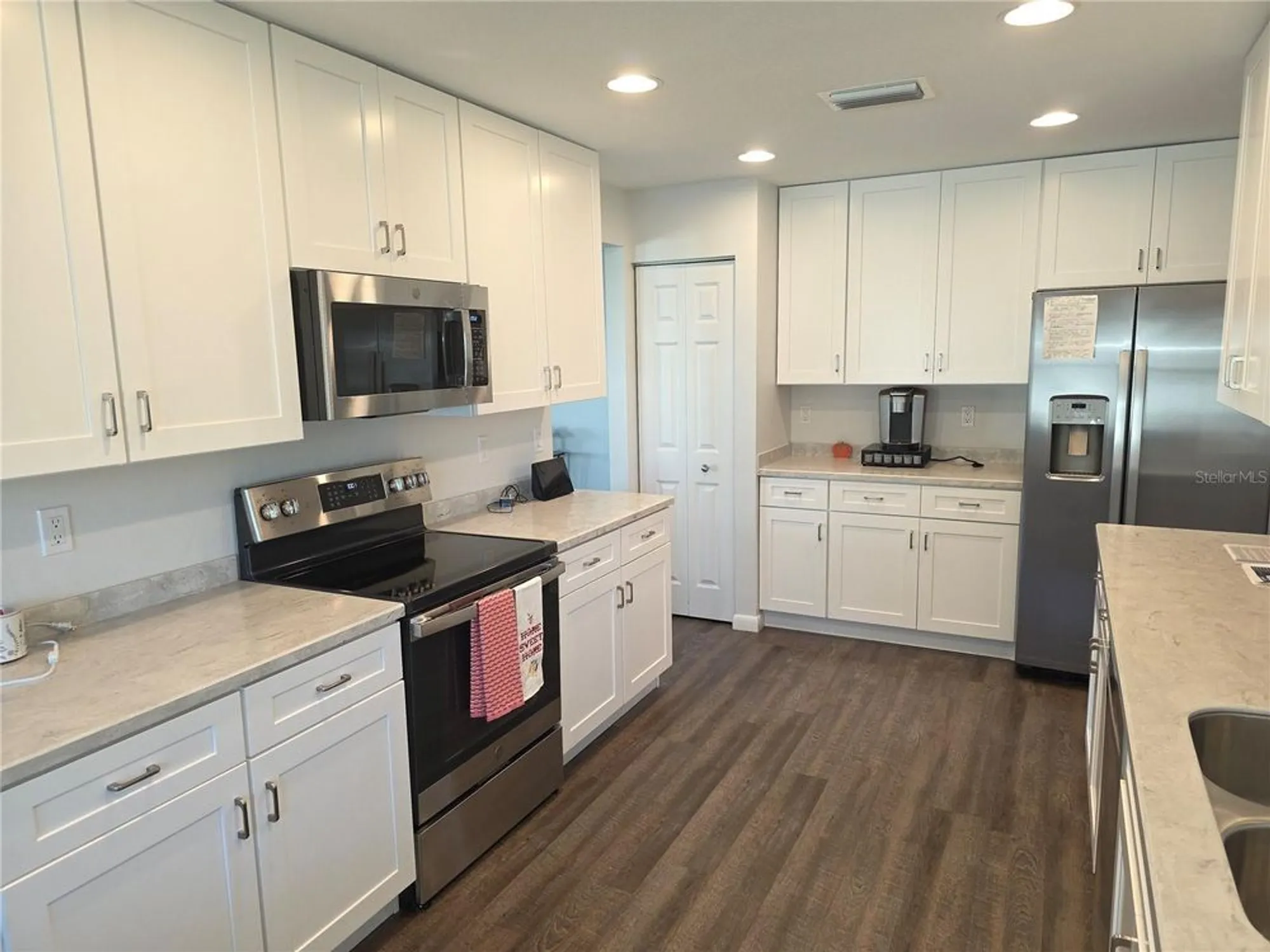 Property Slideshow image 6 of 42 | 2641 royal ridge dr, Spring Hill, FL, 34606